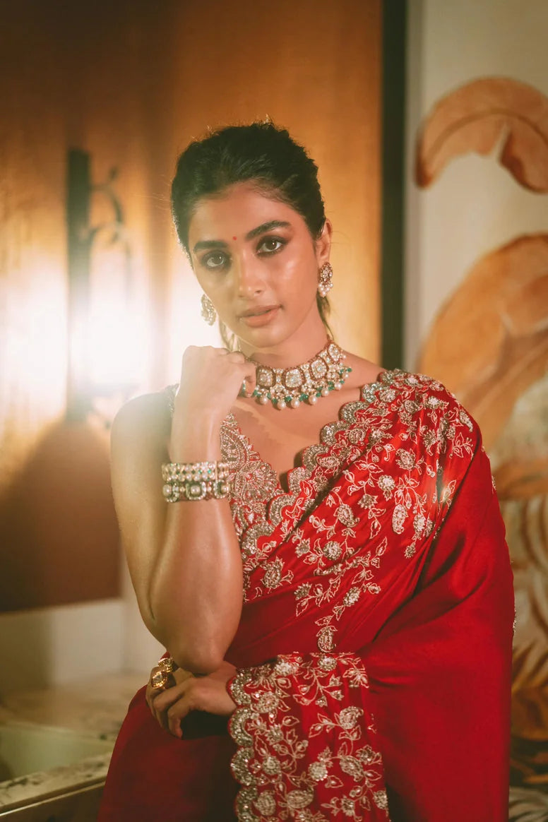 Embroidery Maroon Saree With Unstiched Blouse Piece