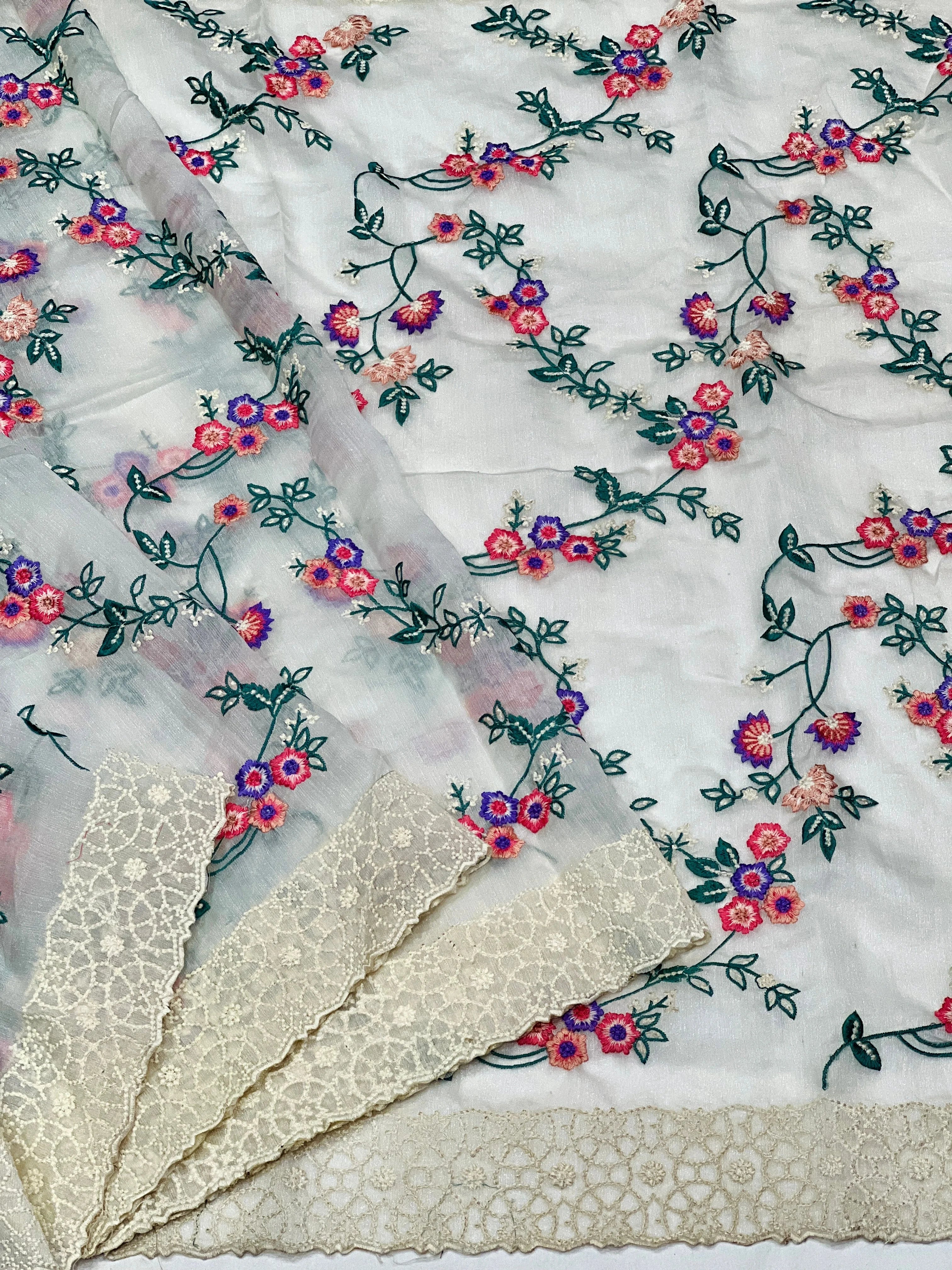 Embroidery White Saree With Unstiched Blouse Piece