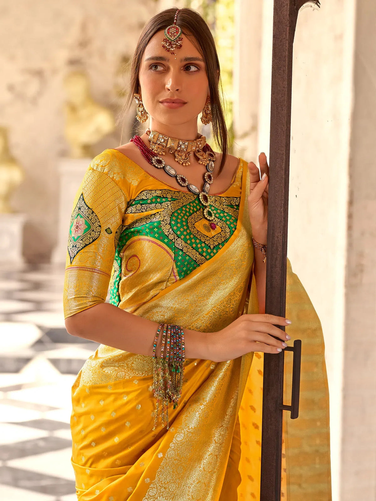 Women's Blend Pink Woven Design Designer Saree With Blouse Piece-NEYTIRI440005