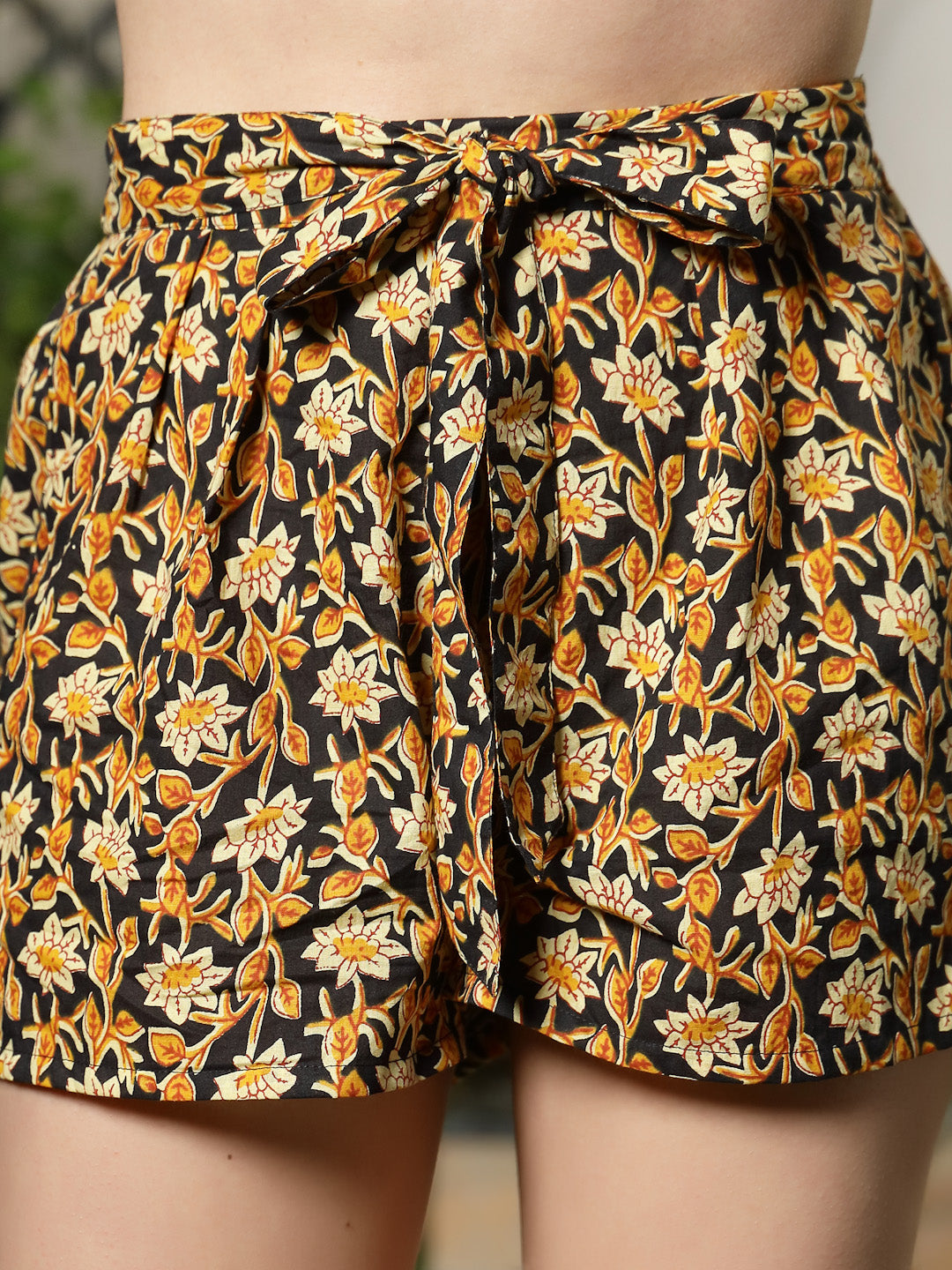 Women's Black Floral Printed Cotton Night Suit (NISTBLACKPUNK) | DesiQ