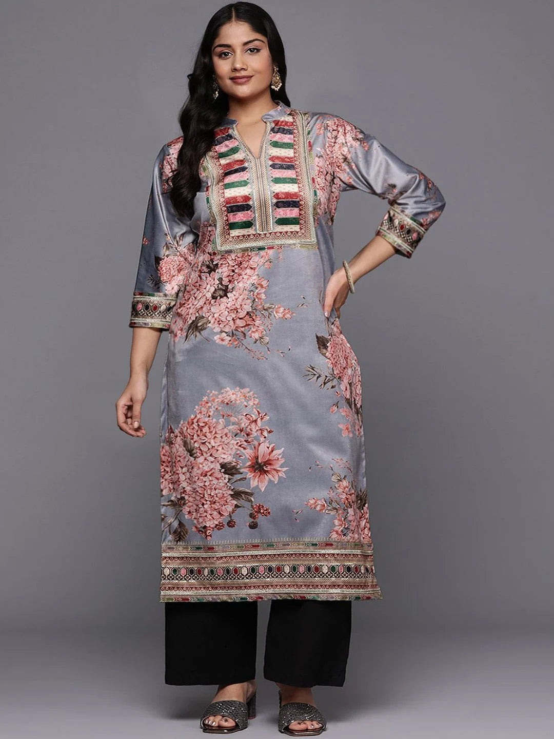 Women Floral Printed Gotta Patti Velvet Kurta-AP-AHKUVLDP-1113