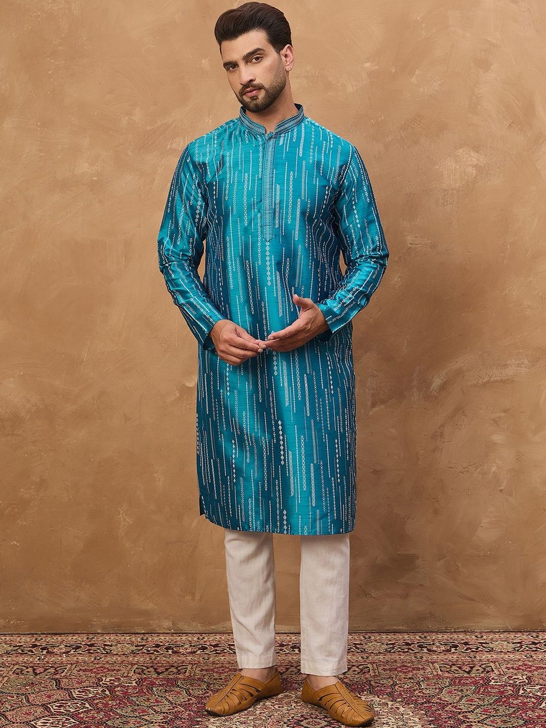 Ethnic Bay Men Blue Silk Blend Geometric Printed Straight Kurta With Pant Set-MKSET1519