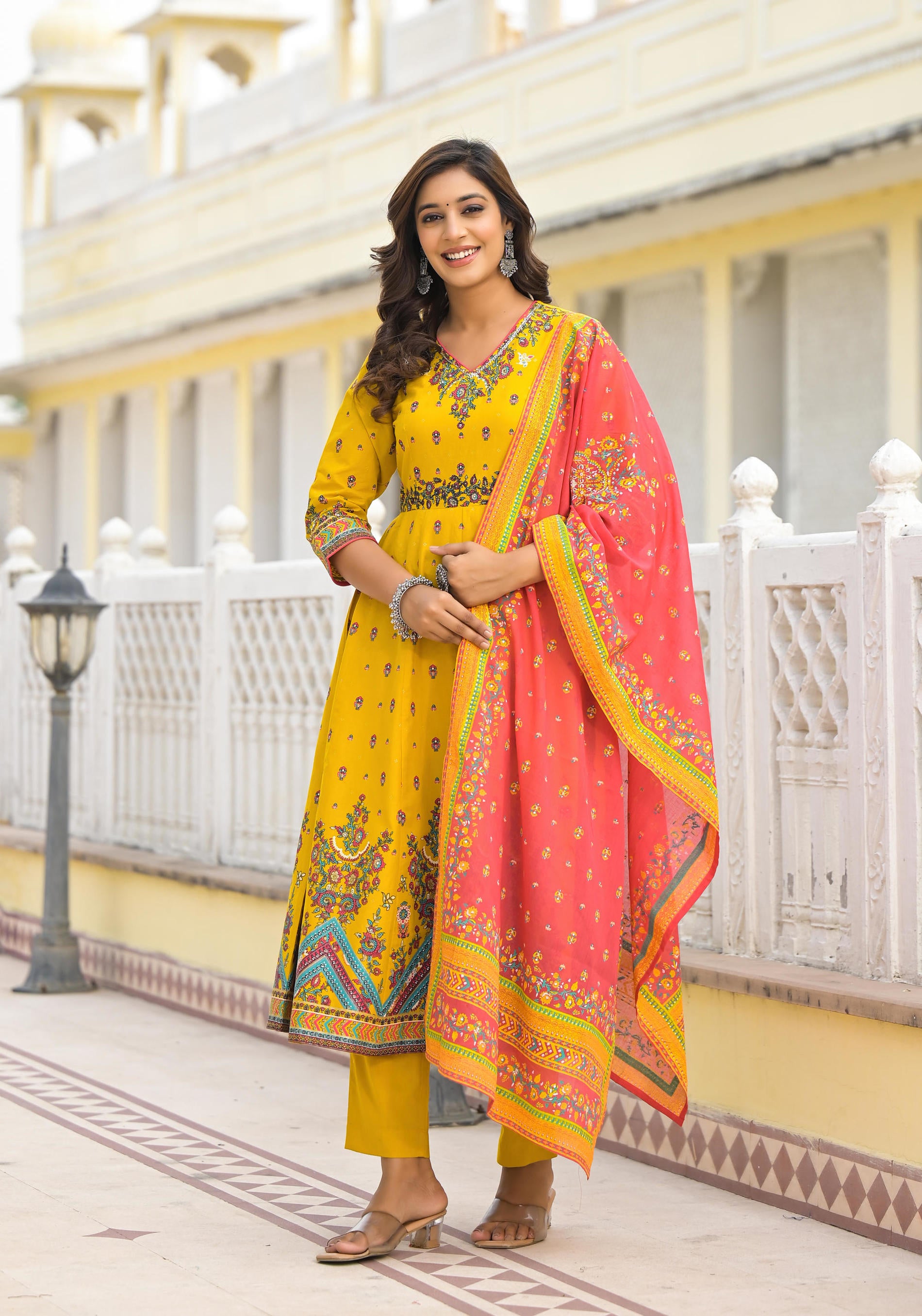 Women Mustard Print Kurta Pant Dupatta