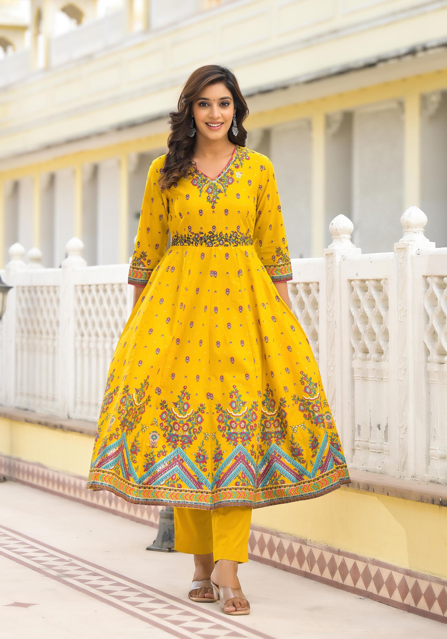 Women Mustard Print Kurta Pant Dupatta