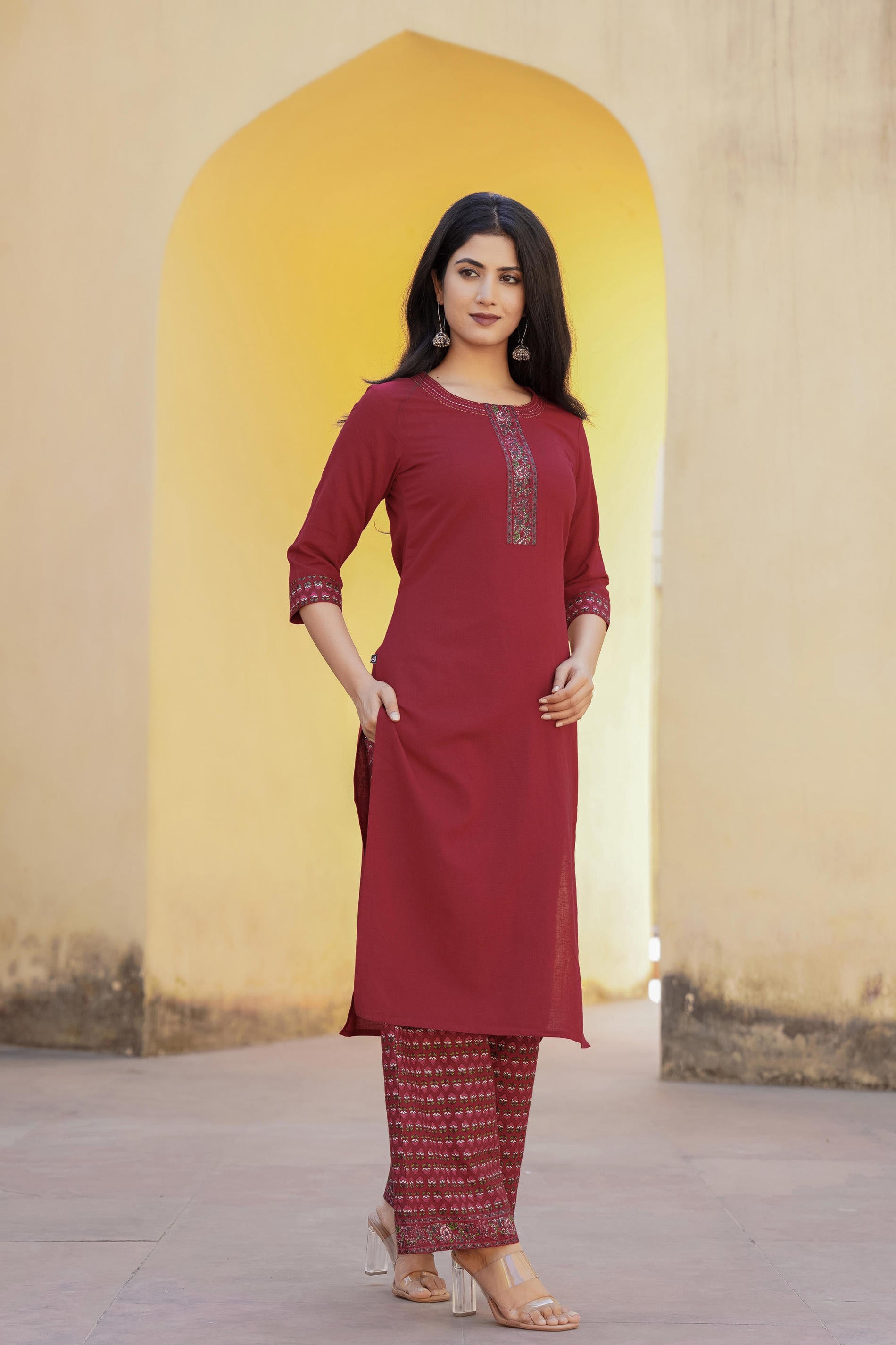 Women Maroon Solid &  Print Kurta & Pant