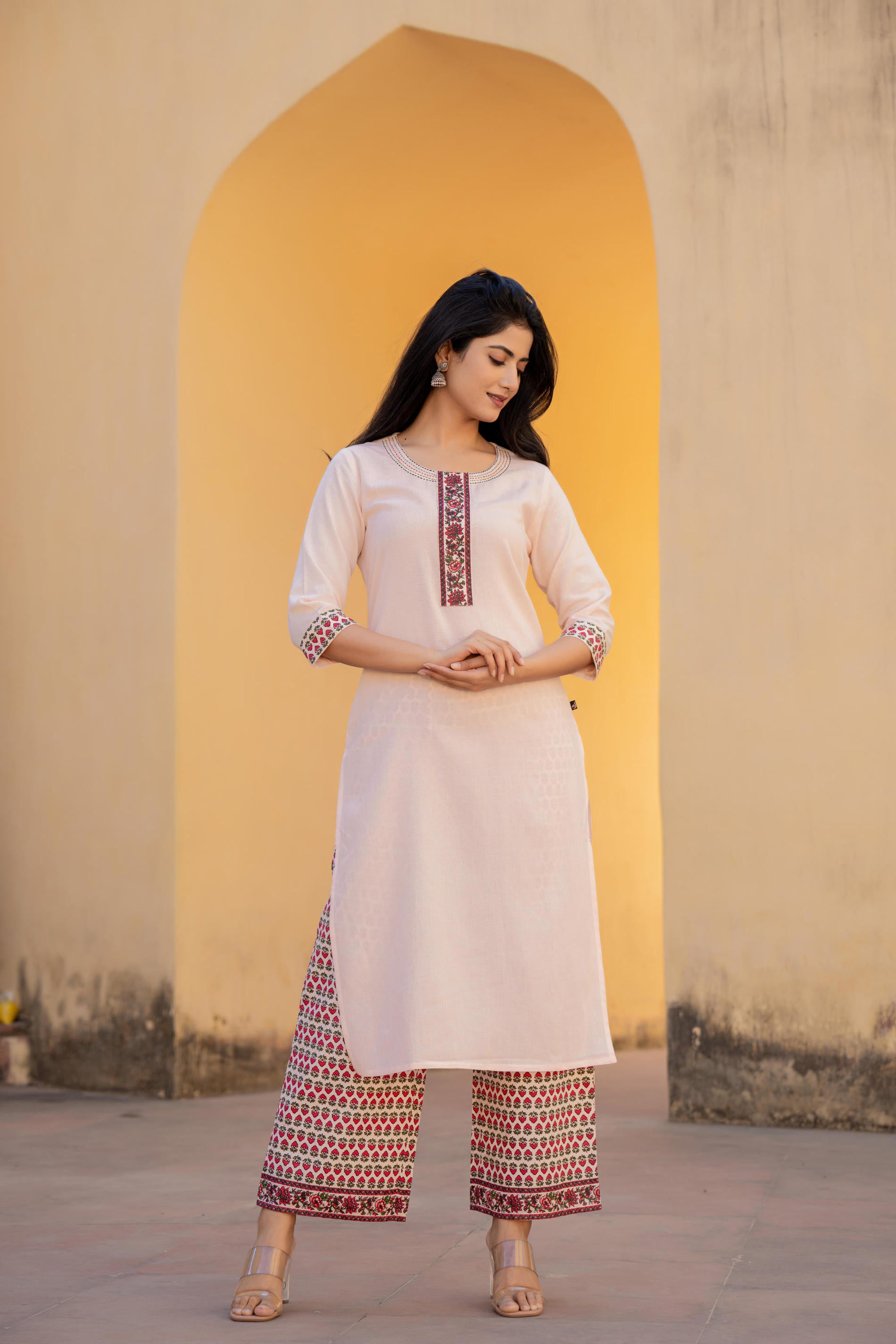 Women Peach Solid &  Print Kurta & Pant