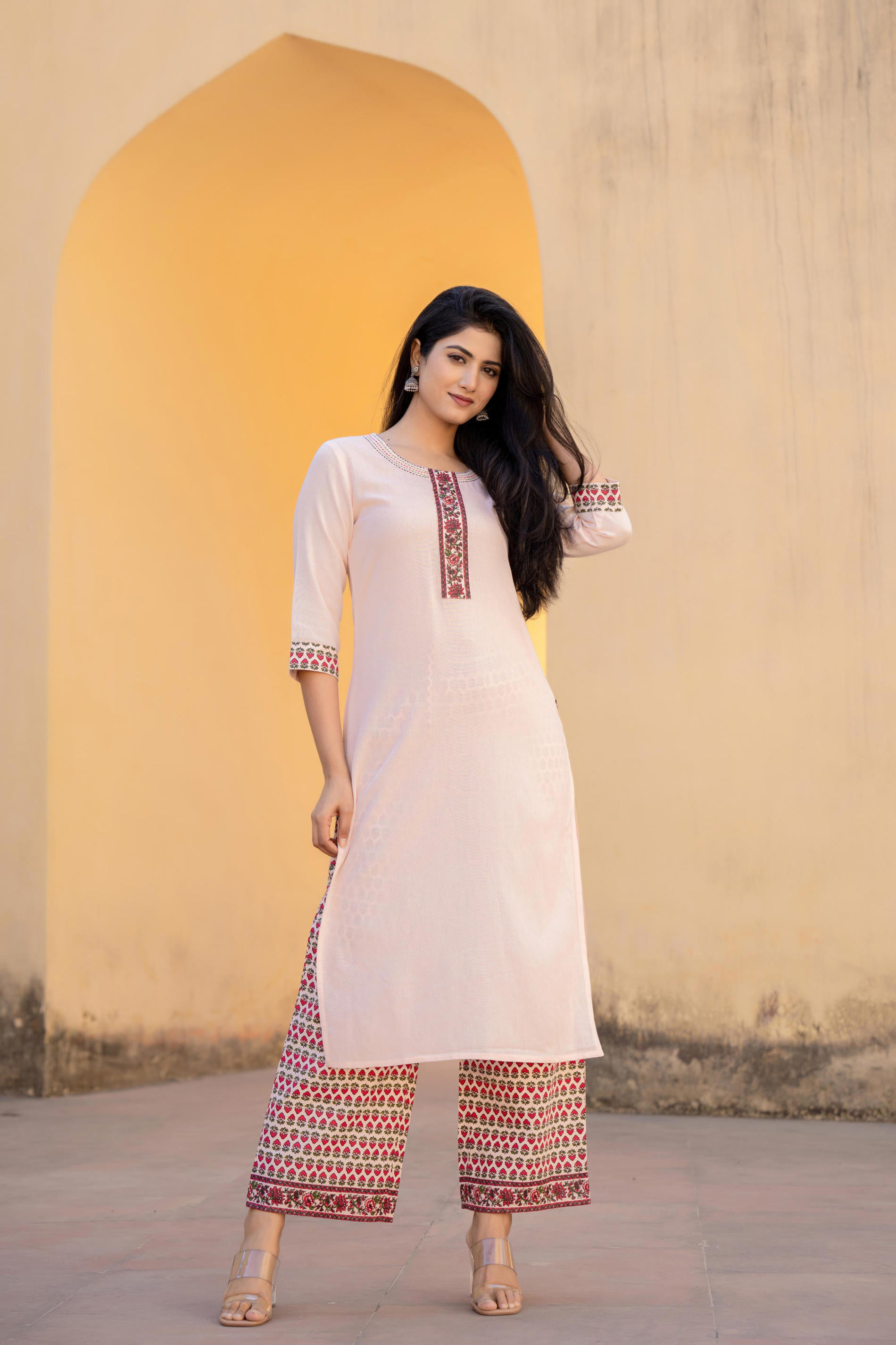 Women Peach Solid &  Print Kurta & Pant
