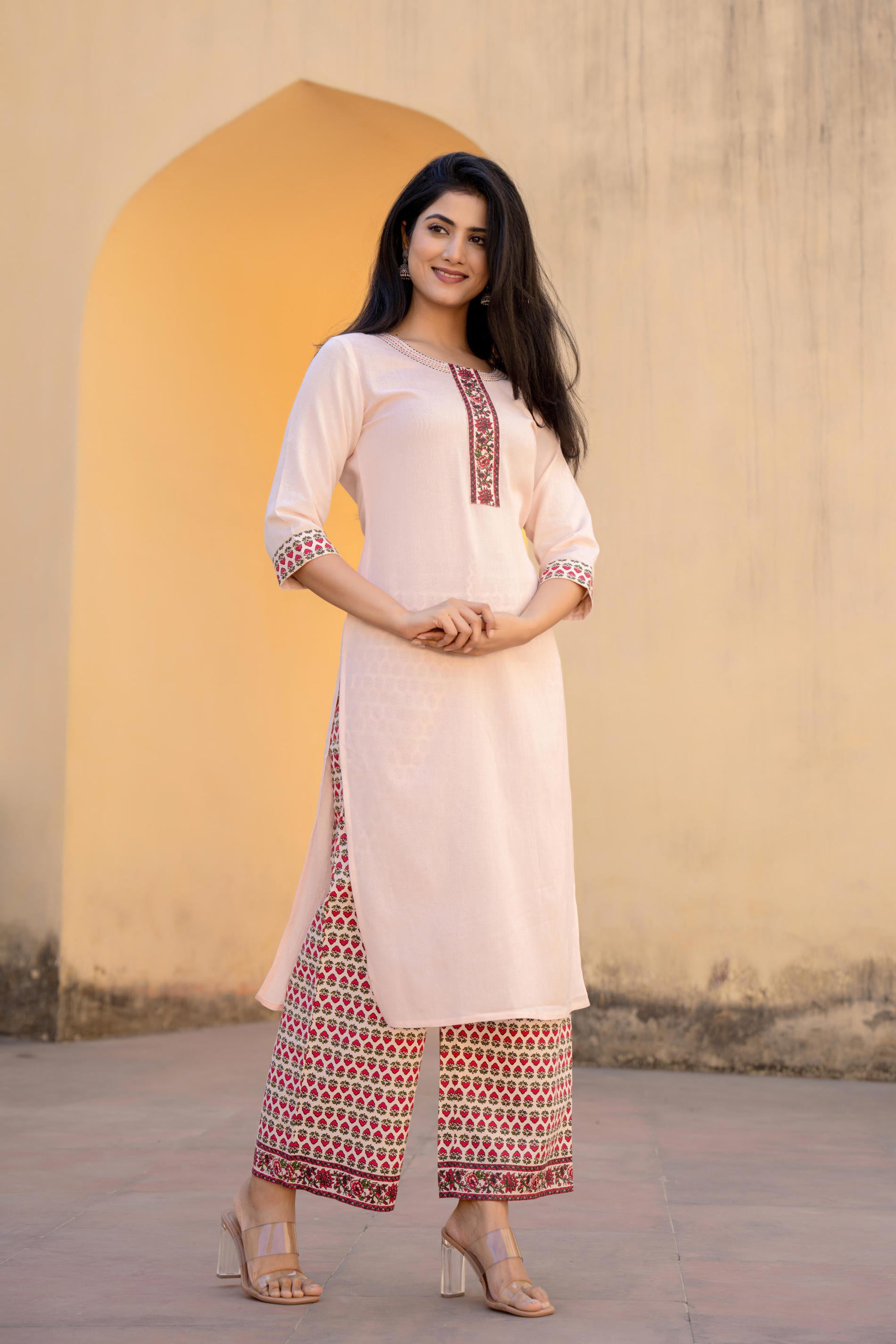 Women Peach Solid &  Print Kurta & Pant