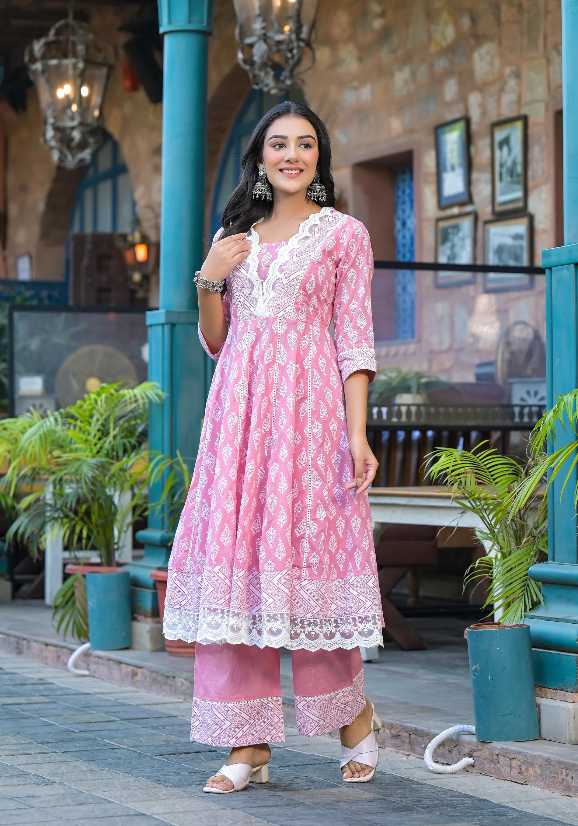 Powder Rose Lace-Trim Printed Kurta Set with Dupatta-P1074PINK_OF