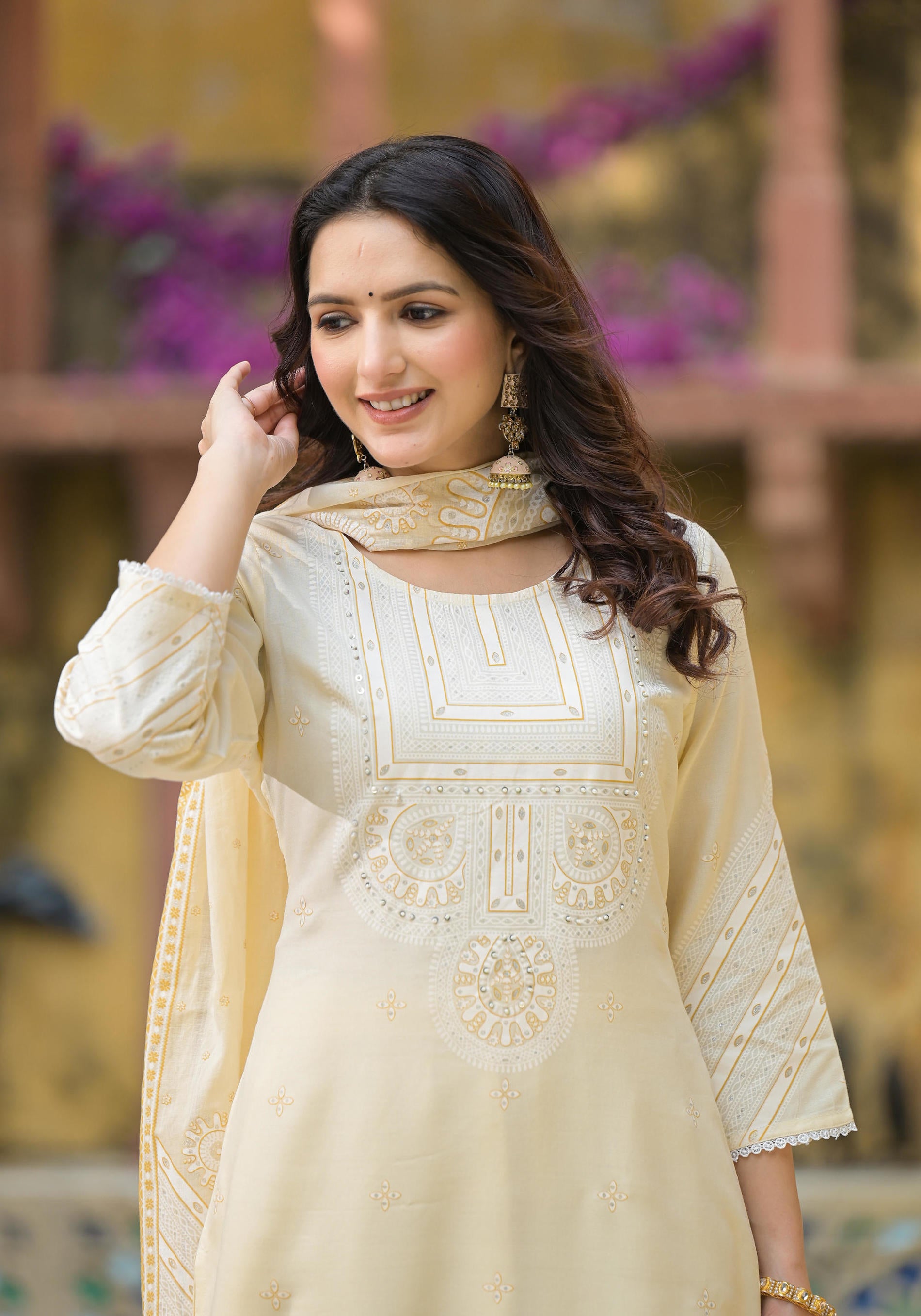 Women White Printed  Kurta Pant Dupatta