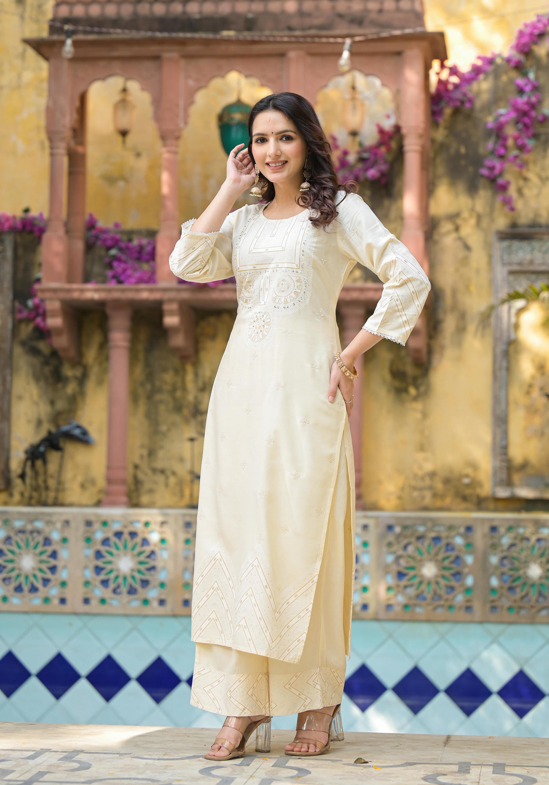 Women White Printed  Kurta Pant Dupatta