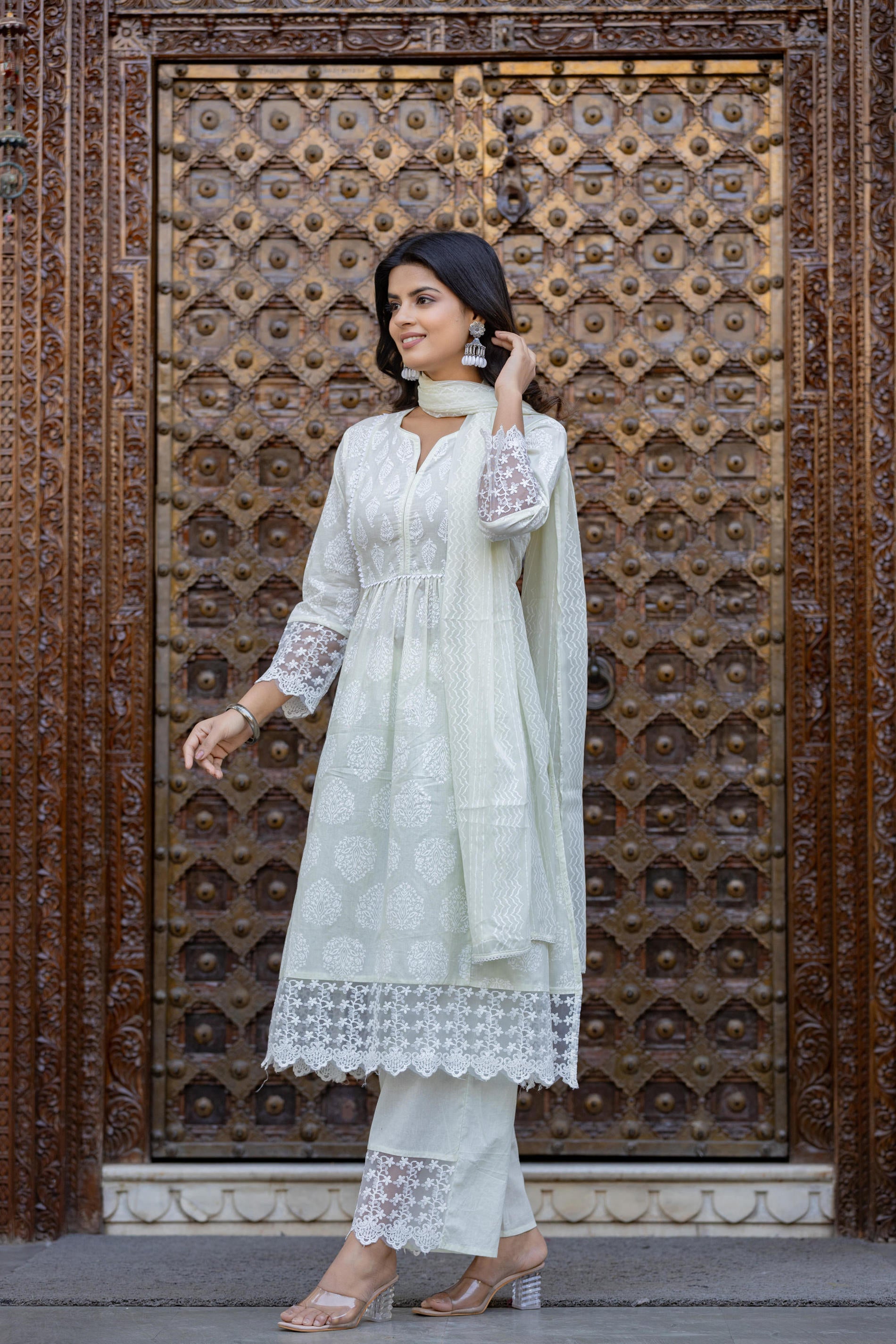 Women White Printed Kurta Pant Dupatta