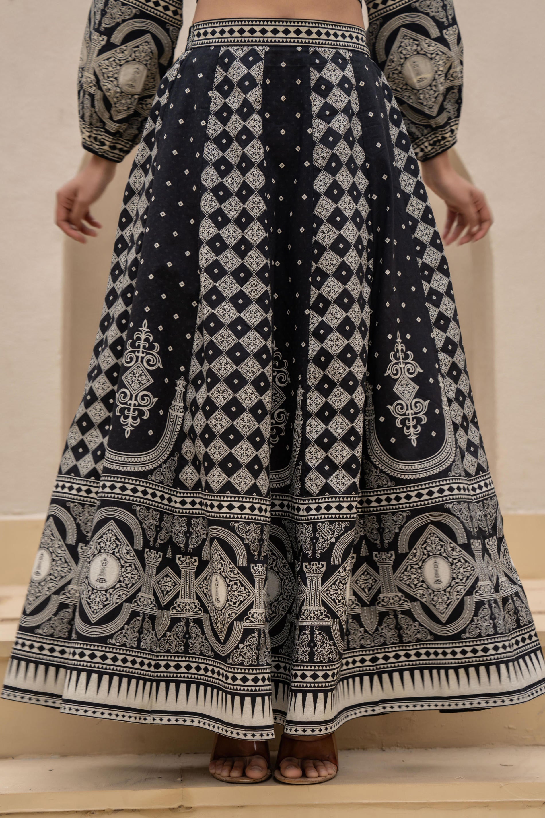 Black & White Printed Lehenga Choli Set with Ethnic Motifs | DesiQlo