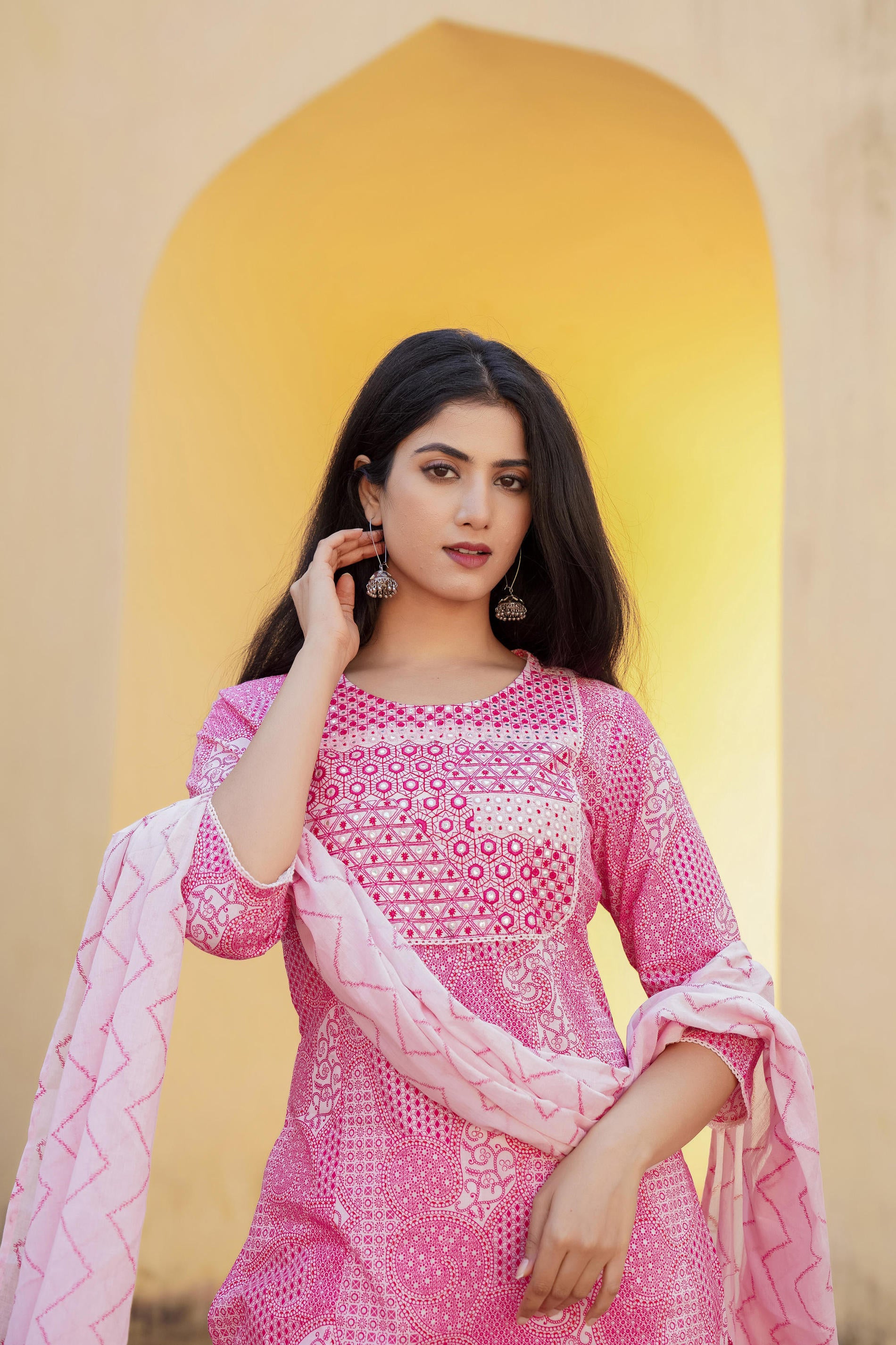 Women Lightpink Print With Embroidered Kurta Pant Dupatta