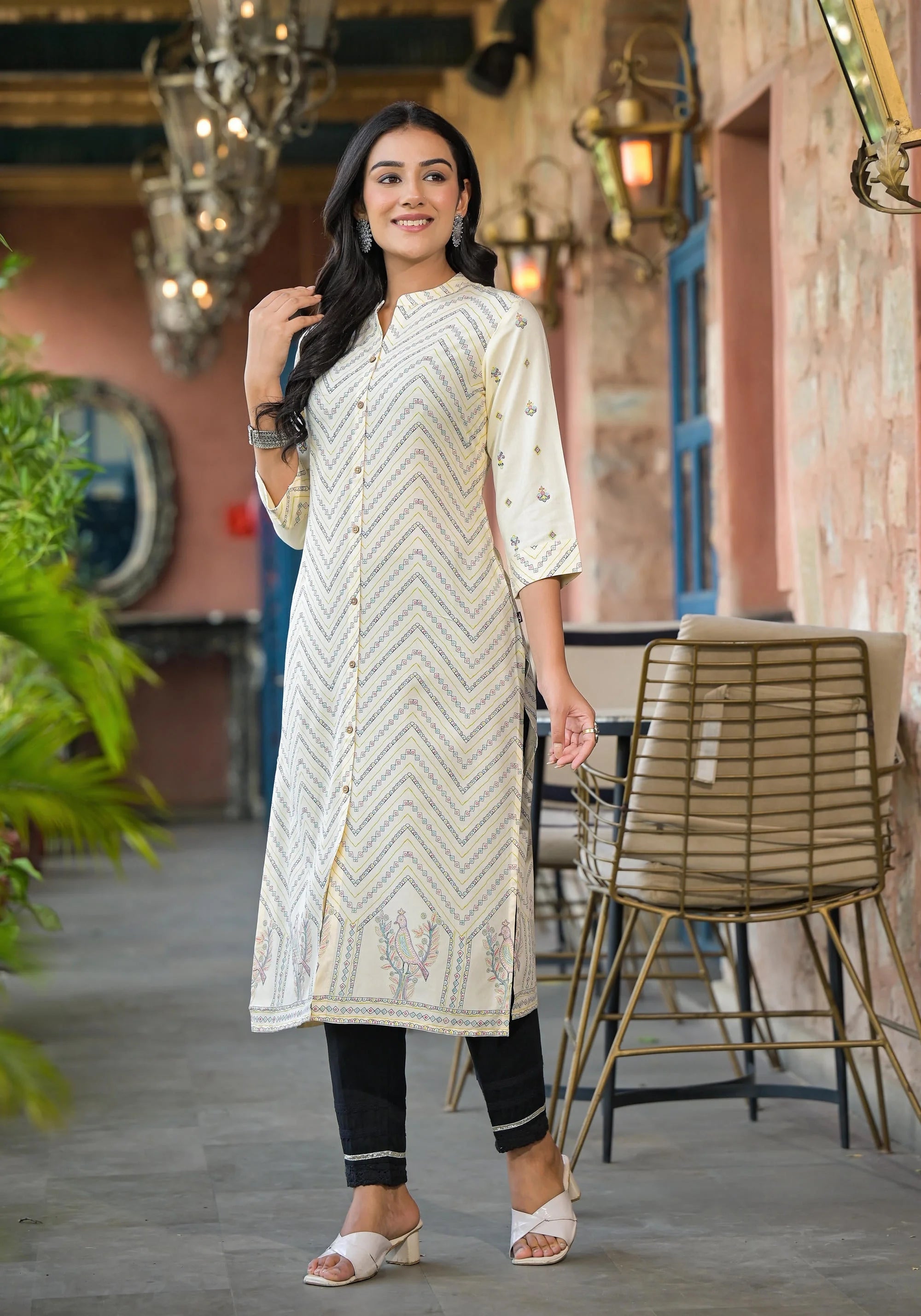 Ivory Ethnic Print Viscose Kurta - Indian Kurtis Online
