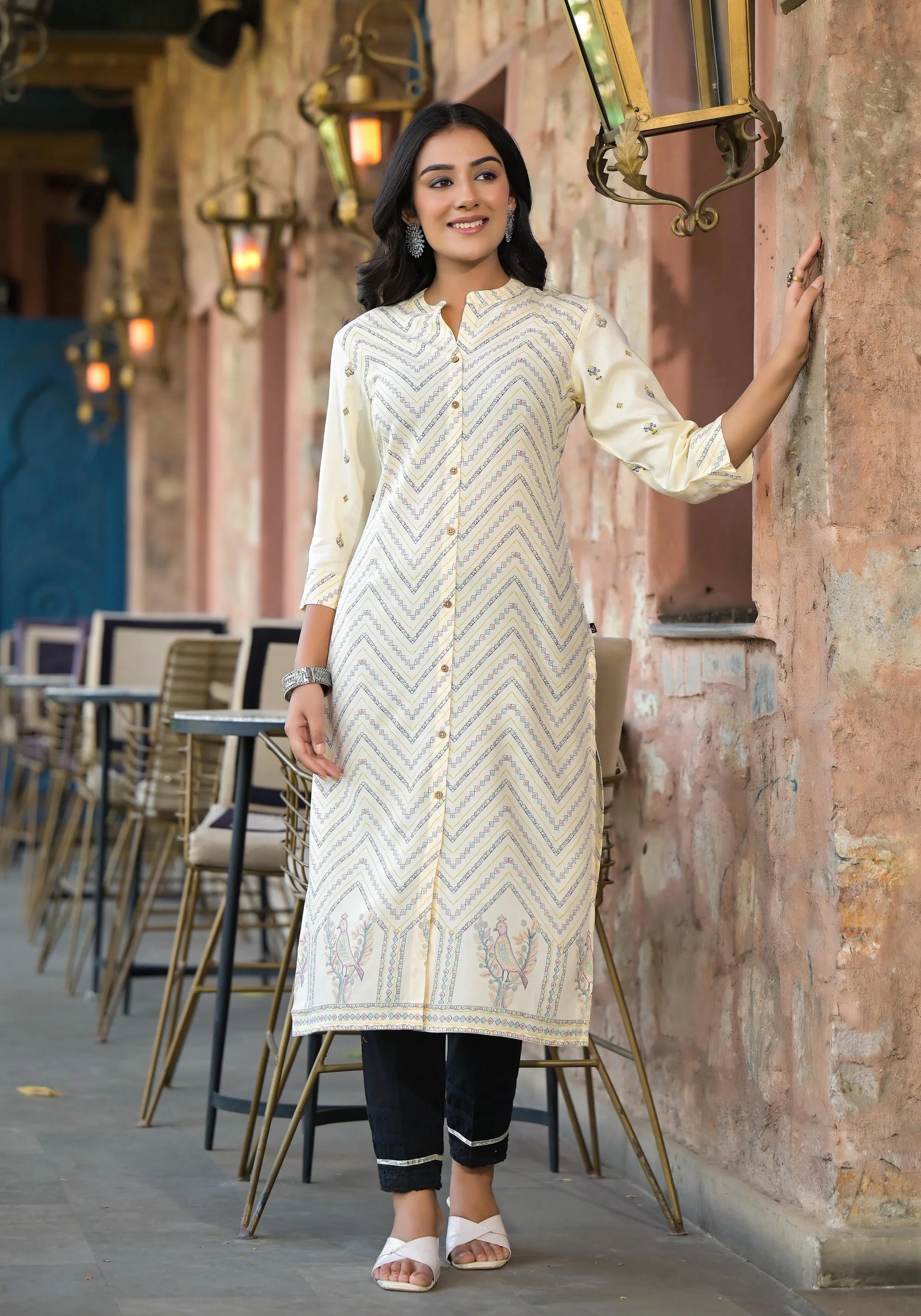 Ivory Ethnic Print Viscose Kurta - Indian Kurtis Online