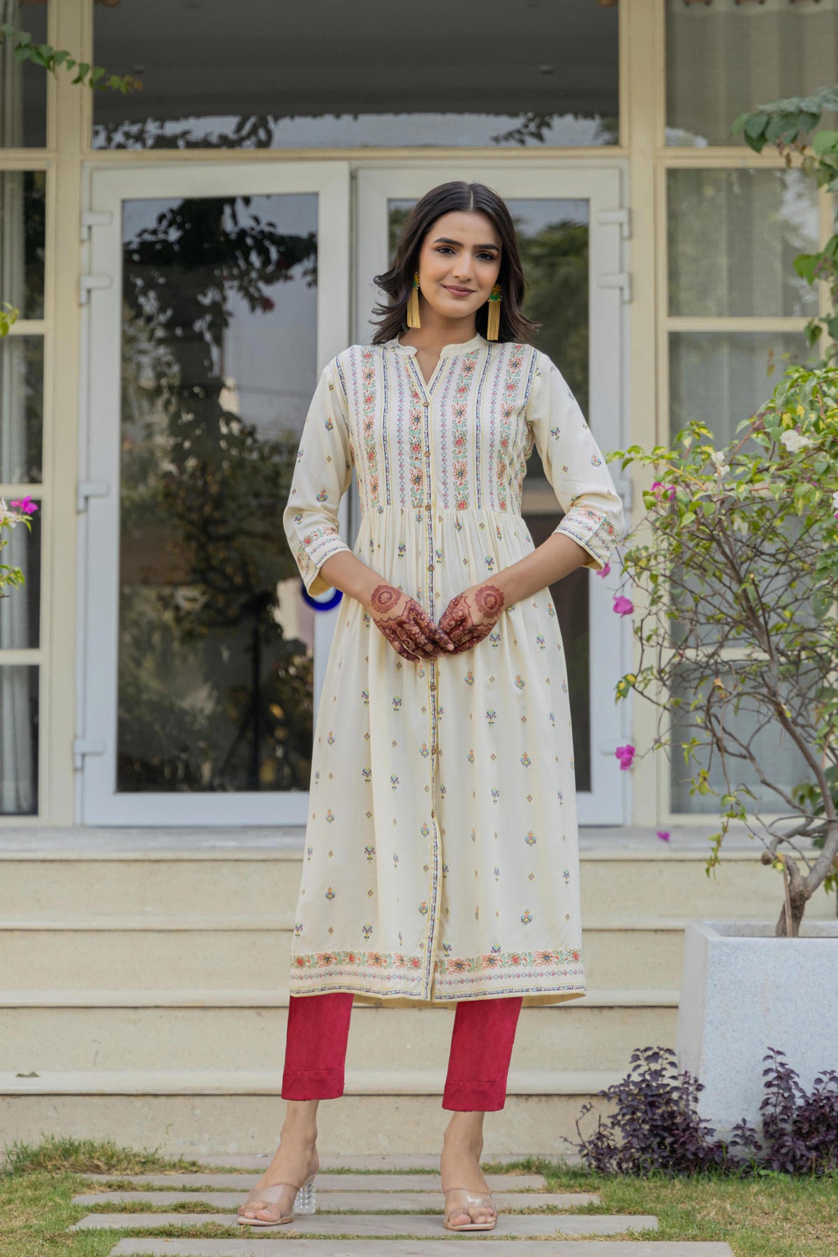 Women Ivory Printed Kurta-P1223IVORY_ON