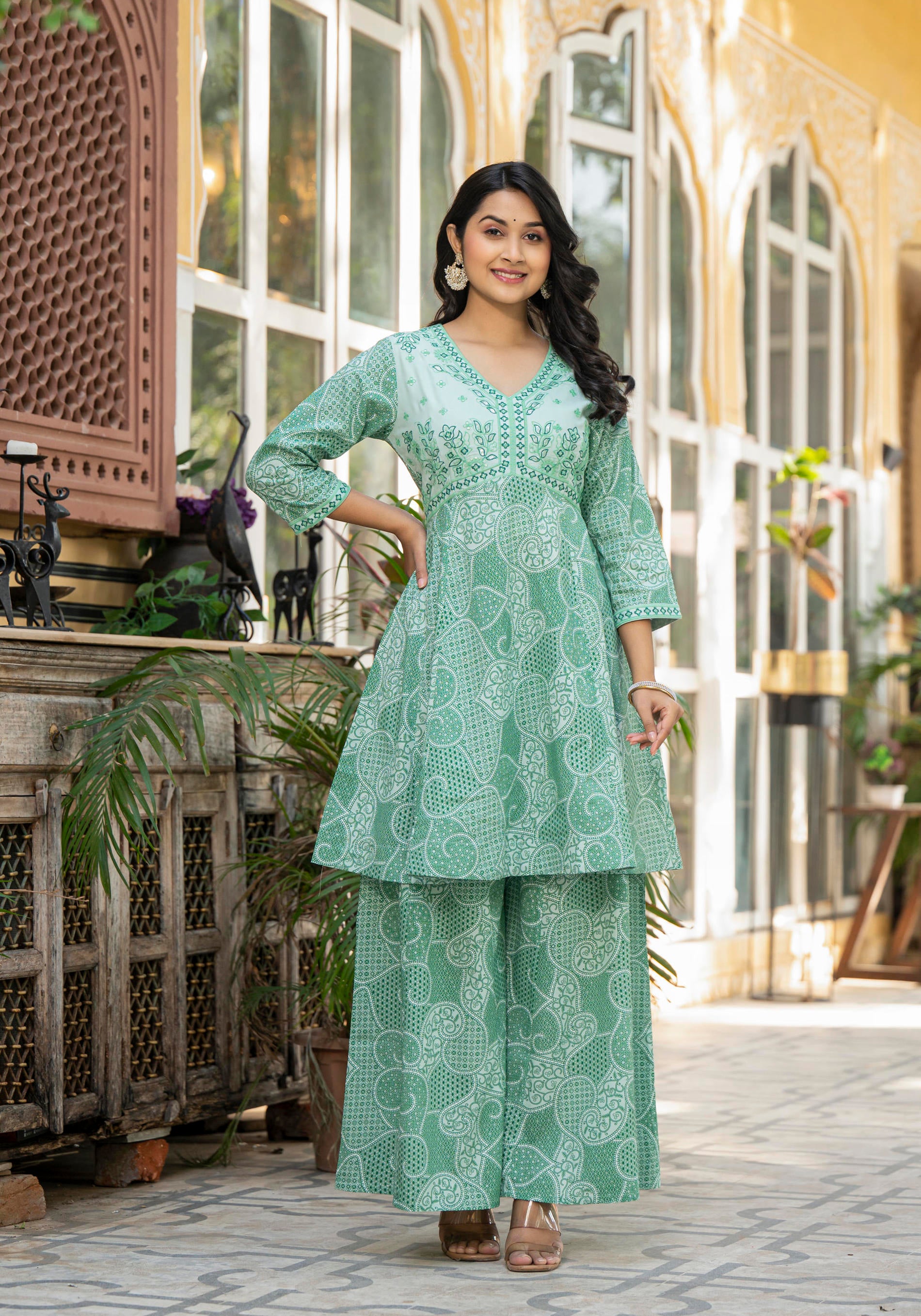 Women Green Print With Embroidered Kurta Pant Dupatta