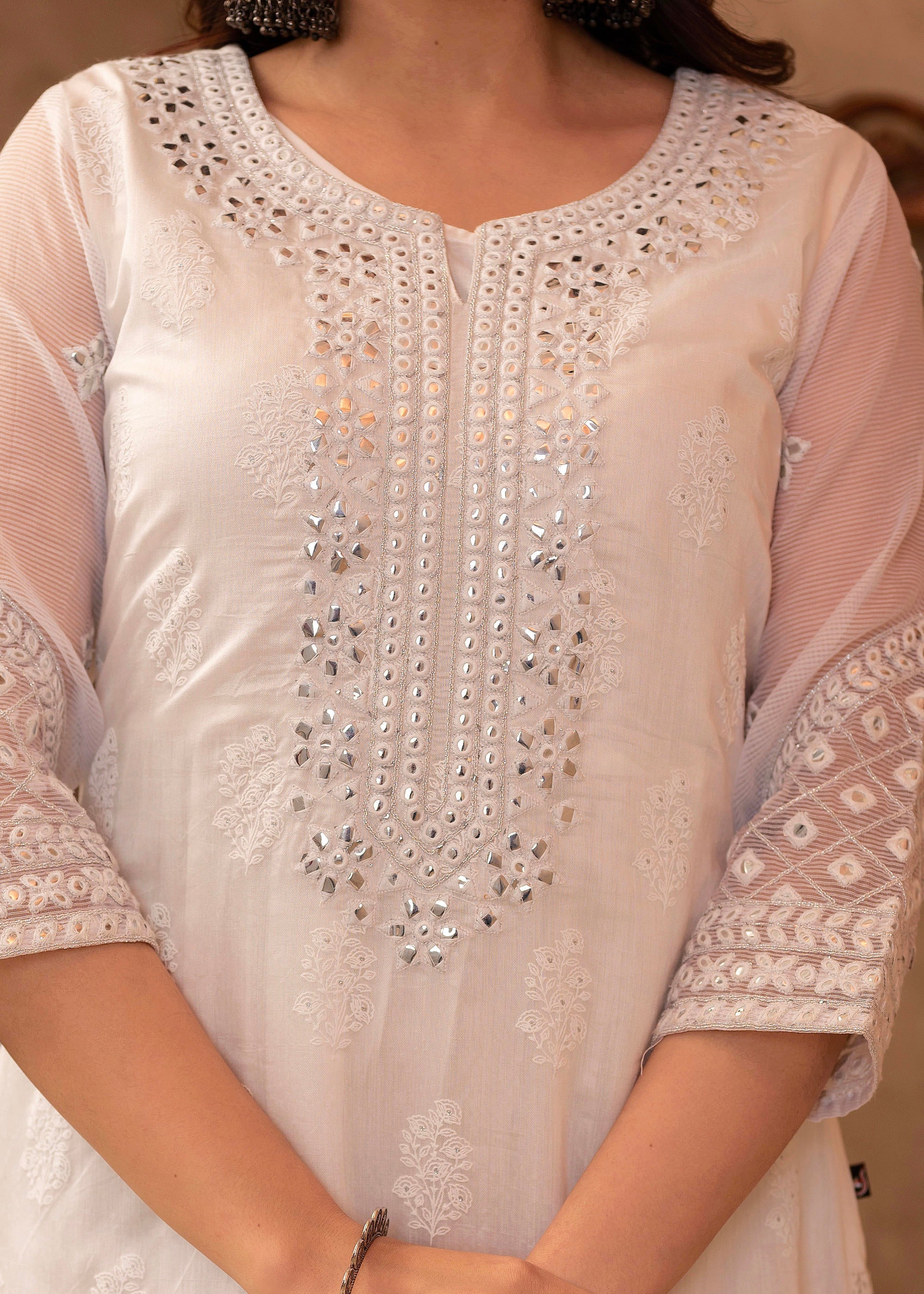 White Chanderi Mirror Embroidered Kurta with Gota Lace & Glitter Work 