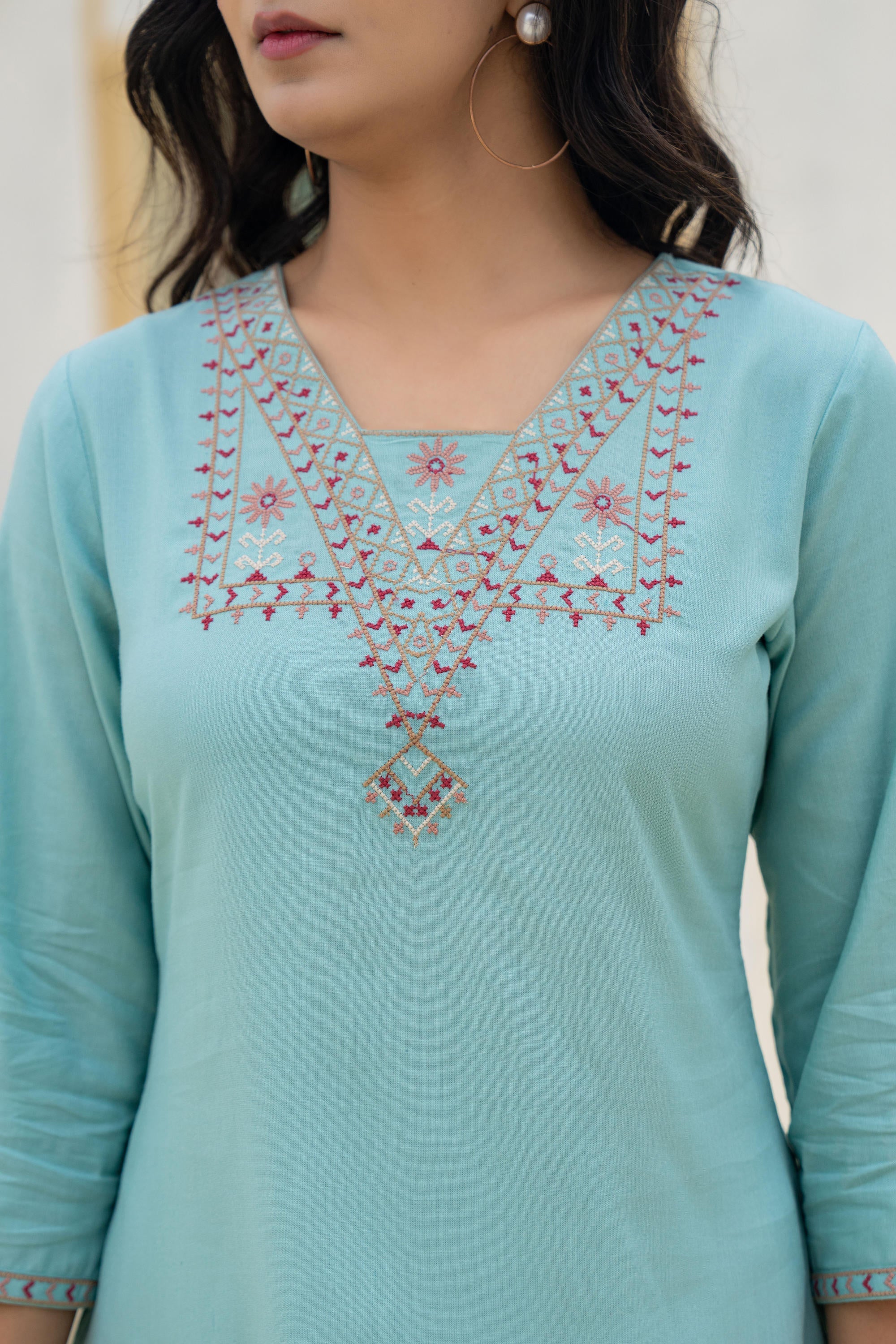 Aqua Solid Viscose Tunic With Thread Work | DesiQlo