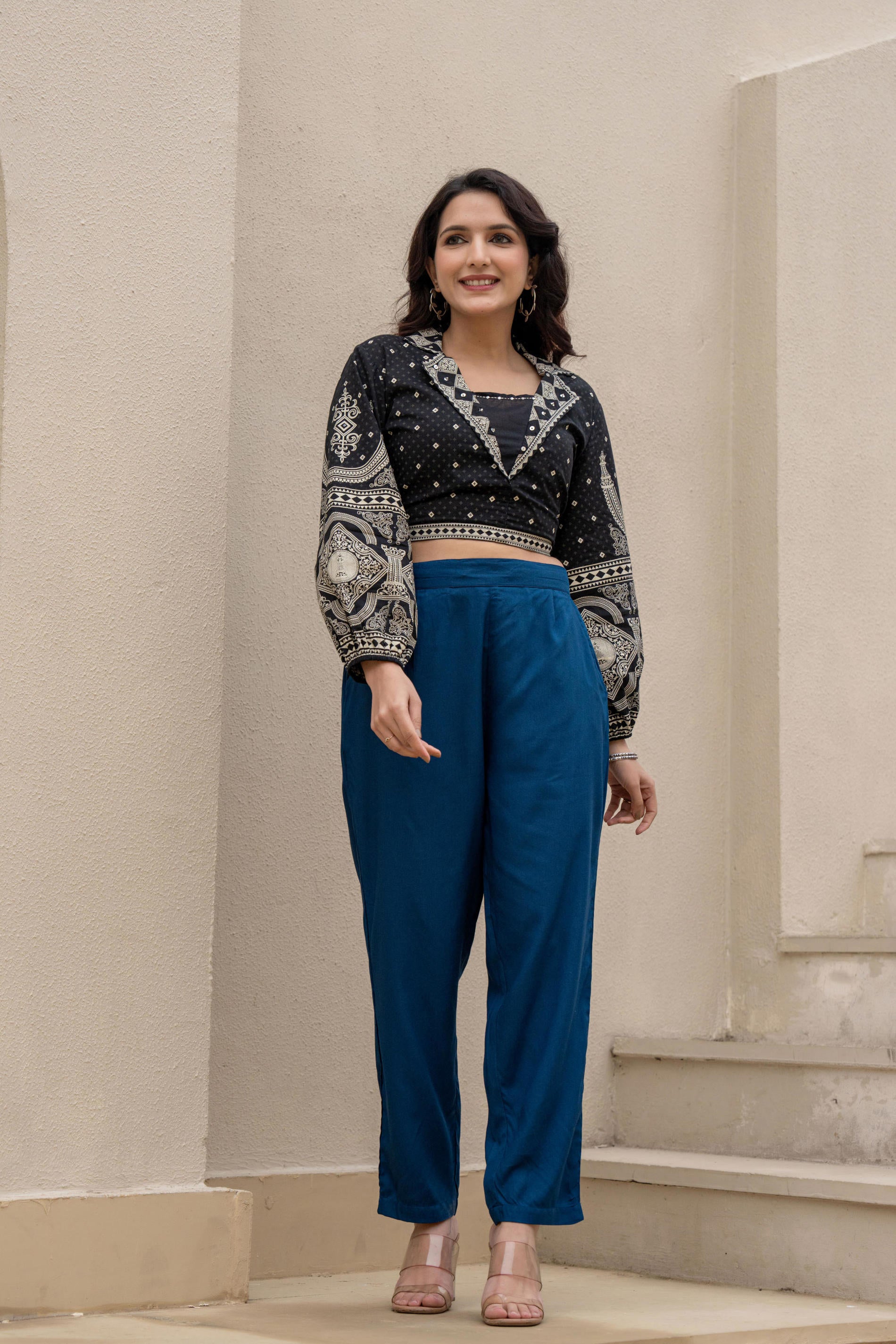 Women Navy Viscose Solid Straight Pant