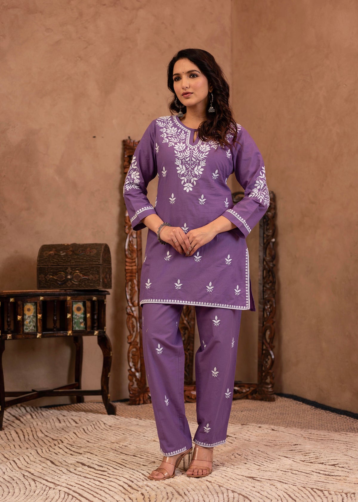 Lavender Serenity Thread-Embroidered Kurta Set-P1309PURPLE_ON