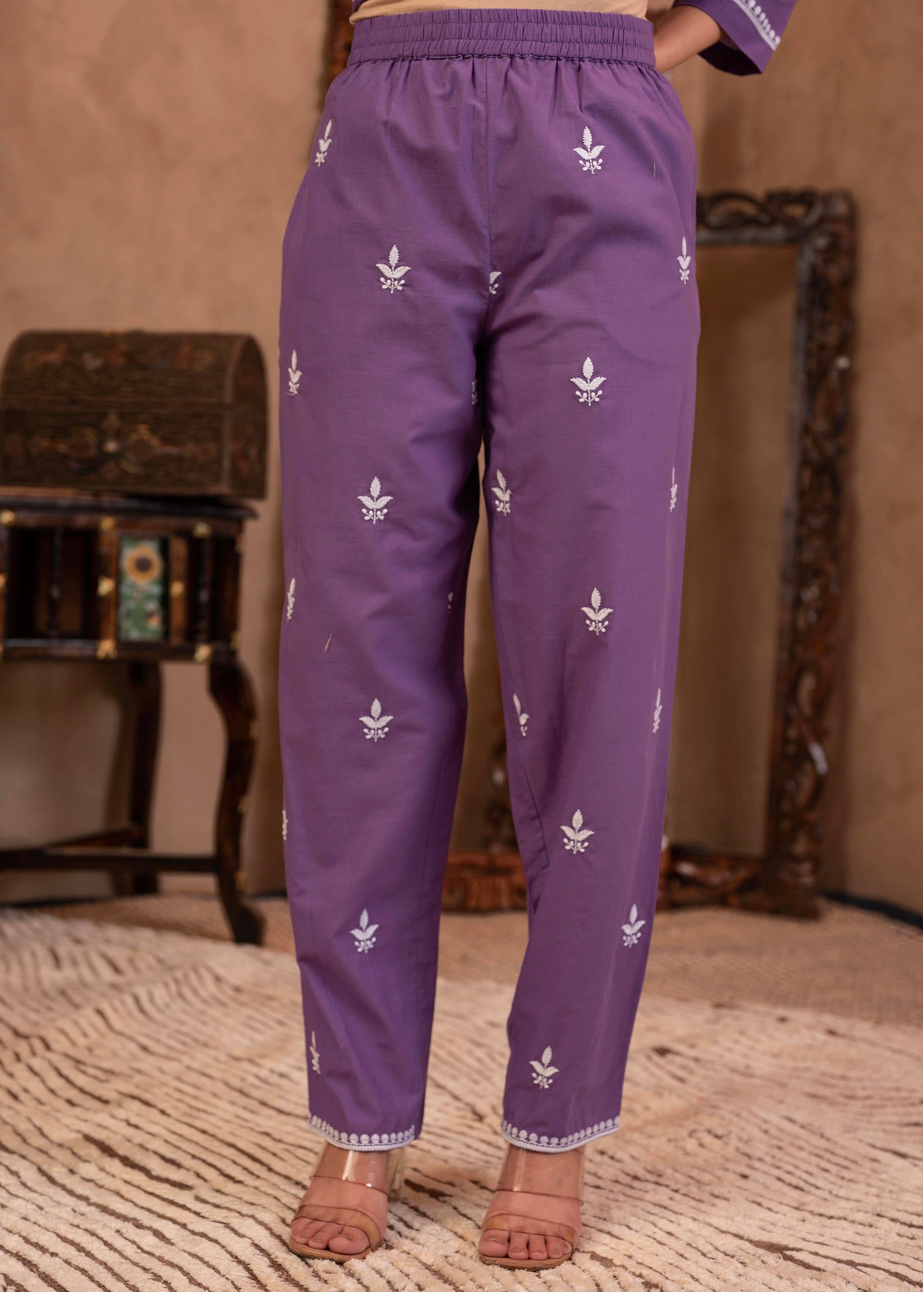 Lavender Serenity Thread-Embroidered Kurta Set-P1309PURPLE_ON