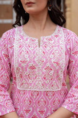 Pink Ethnic Motif Printed Viscose Kurta Set With Sequin & Thread Work
