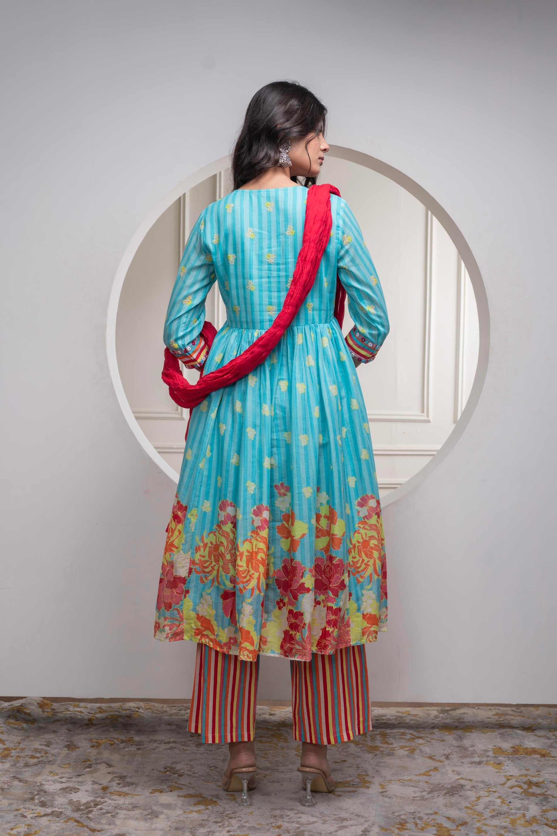 Skyblue Cotton Kurta Pant & Chiffon Dupatta Set with Embroidered Flora