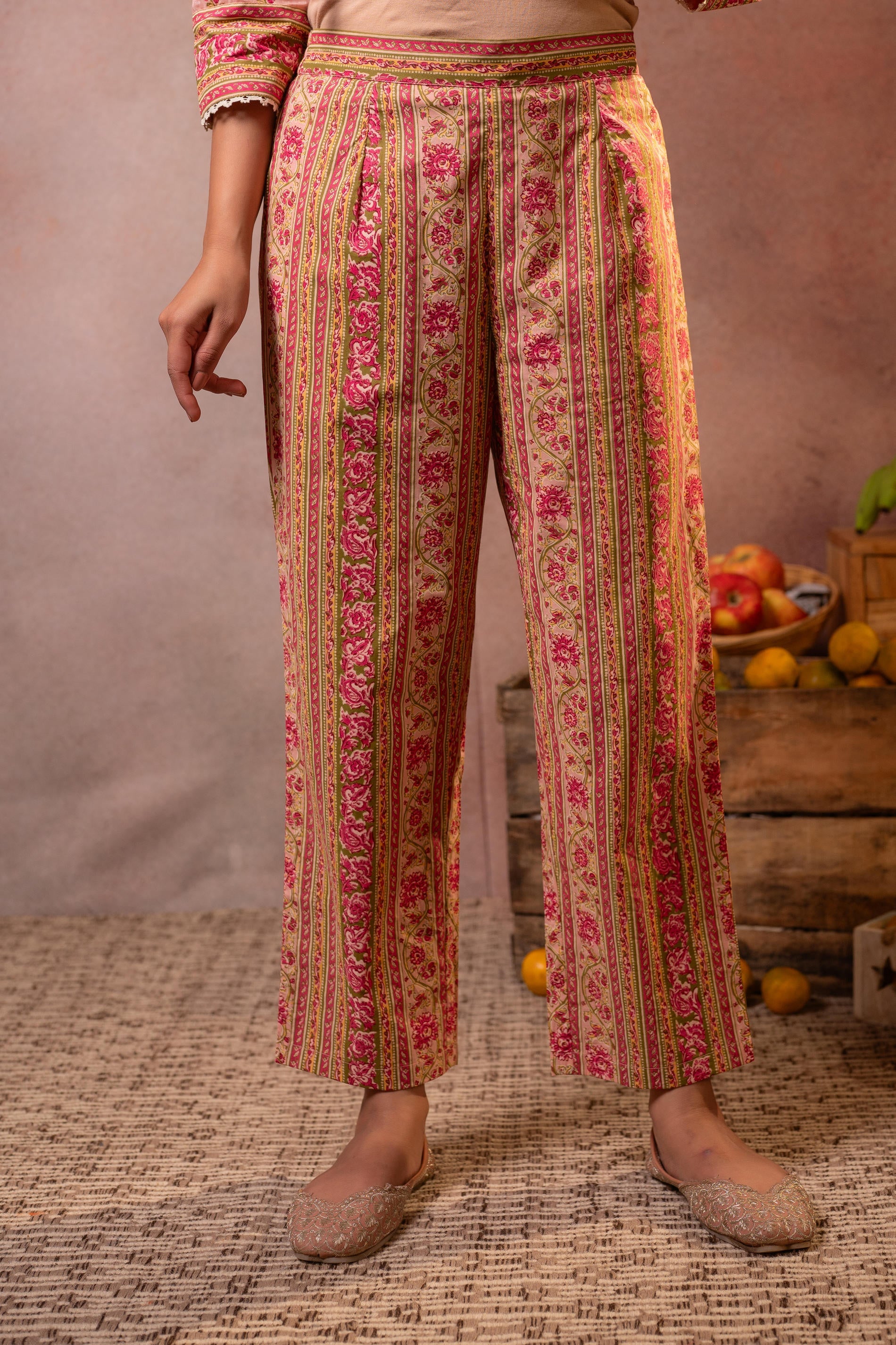 Gulnaar Garden Printed Kurta Pant And Dupatta Set - Peach | DesiQlo