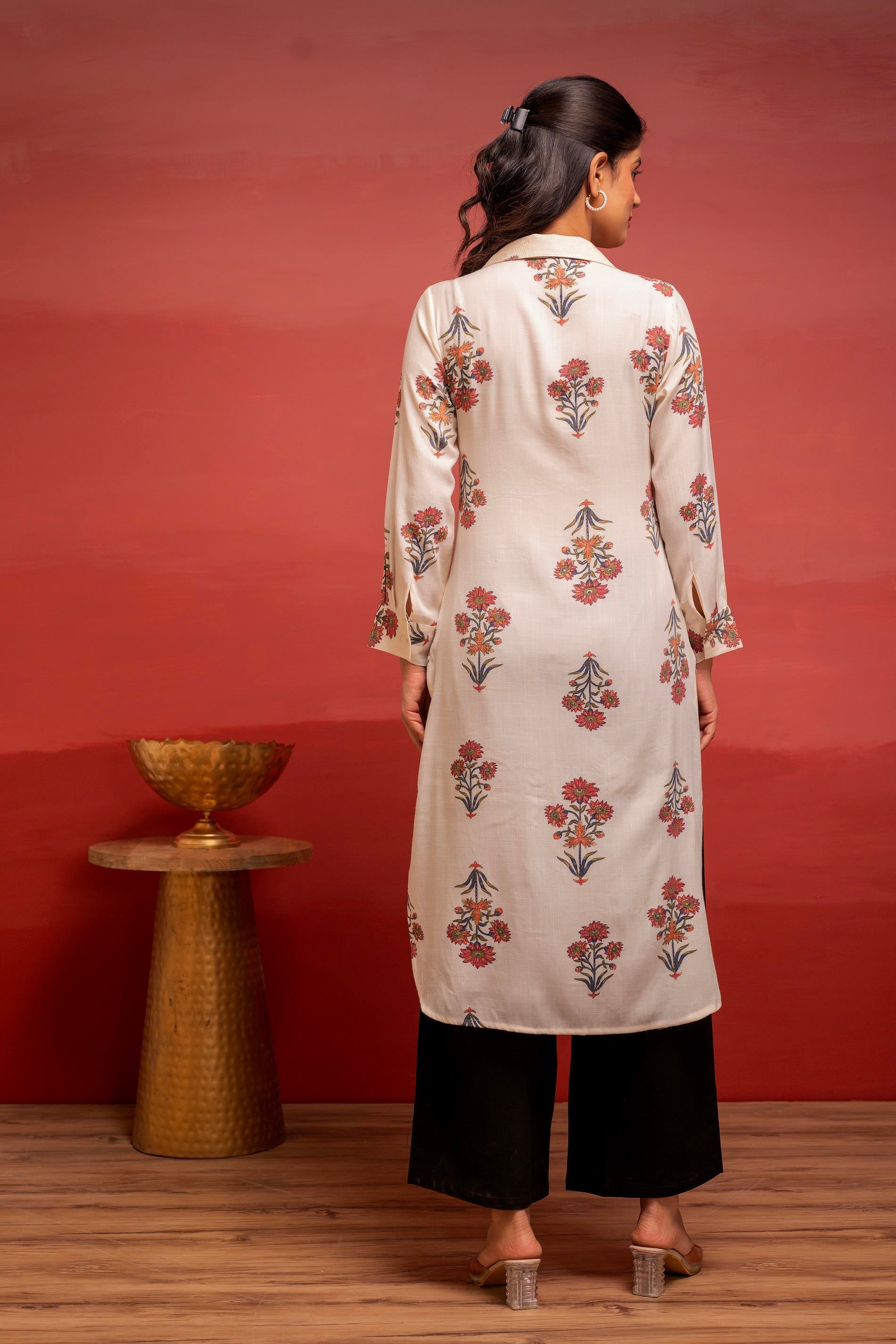 White Floral Printed Viscose Kurta with Button Detailing | DesiQlo