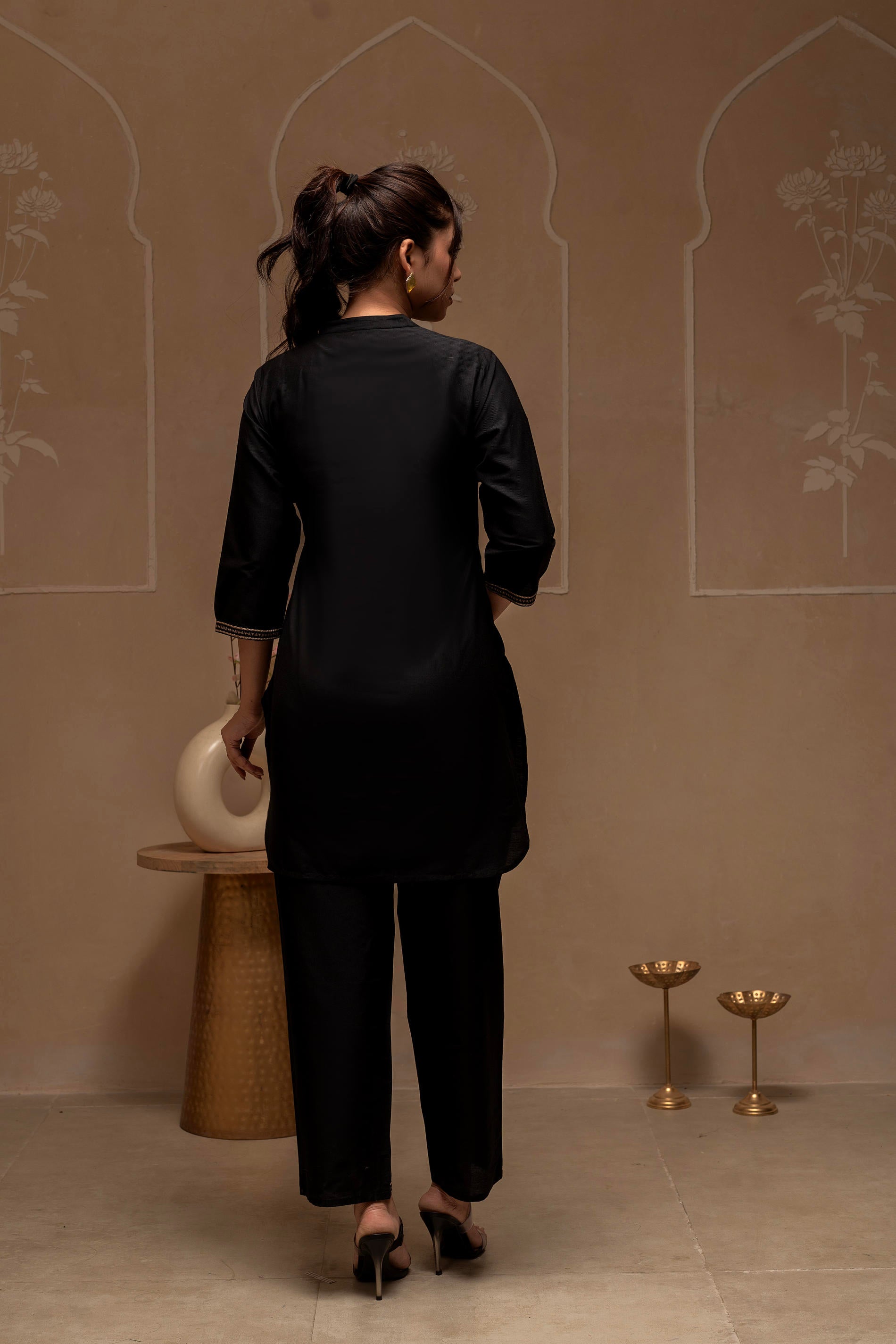 Black Solid Viscose Tunic and Pants Co-ord Set with Thread Work and Bu