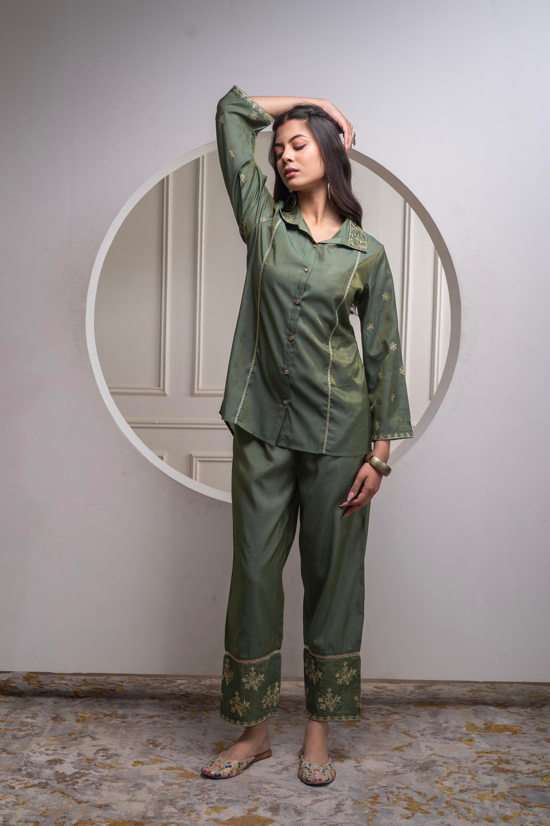 Fuchsia Solid Viscose Tunic and Pants Co-ord Set with Zari Work and Bu