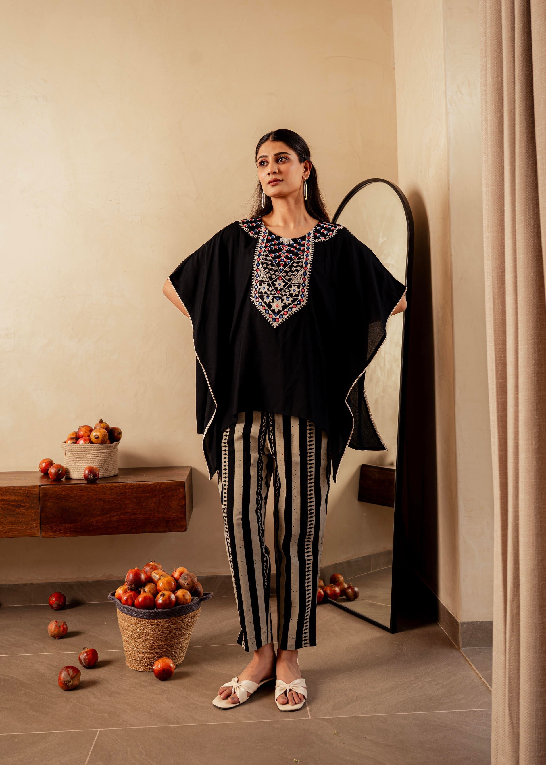 Black Solid Viscose Kaftan and Pants Co-ord Set with Mirror and Thread