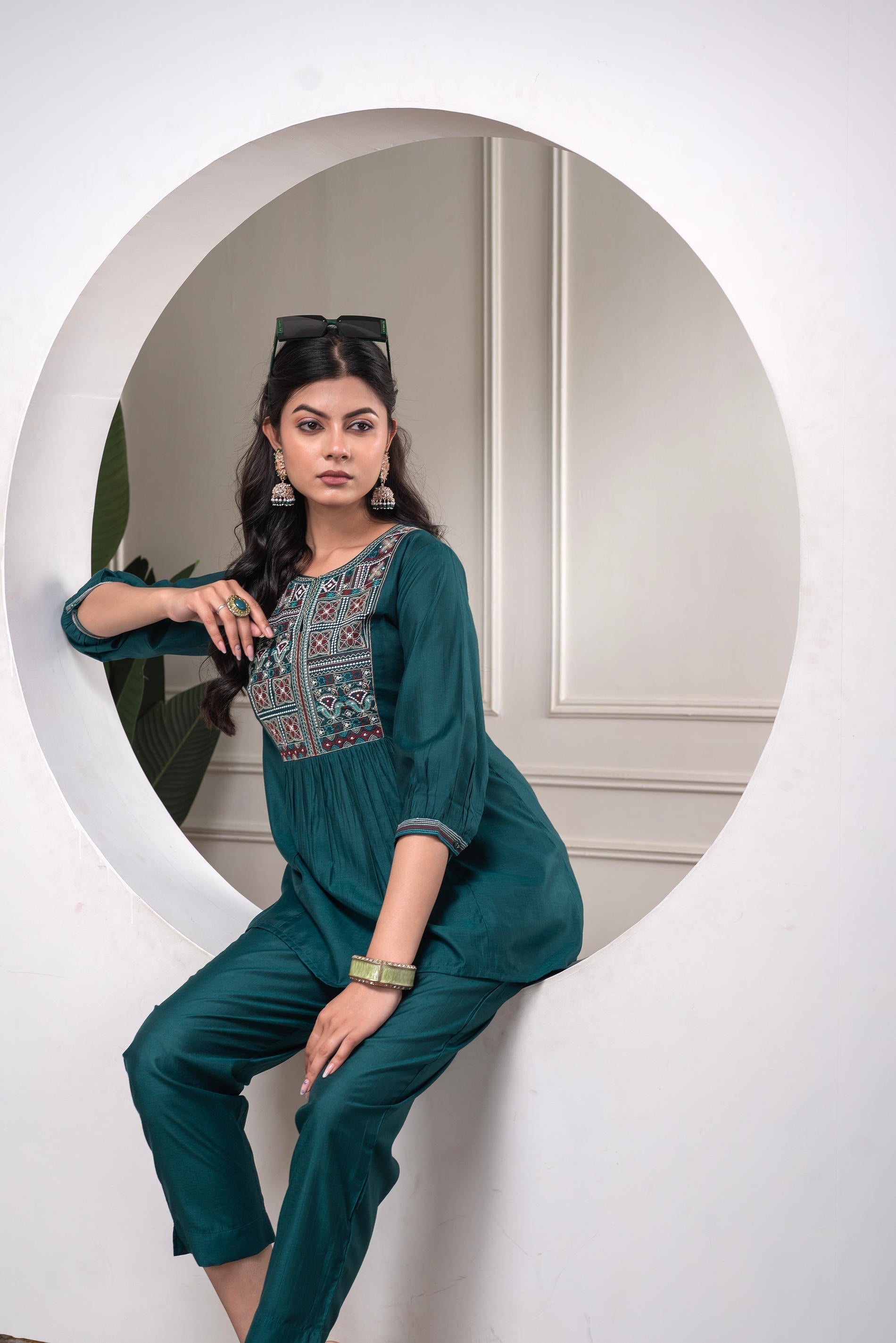 Bottlegreen Solid Viscose Gathered Tunic and Pants Co-ord Set with Thr