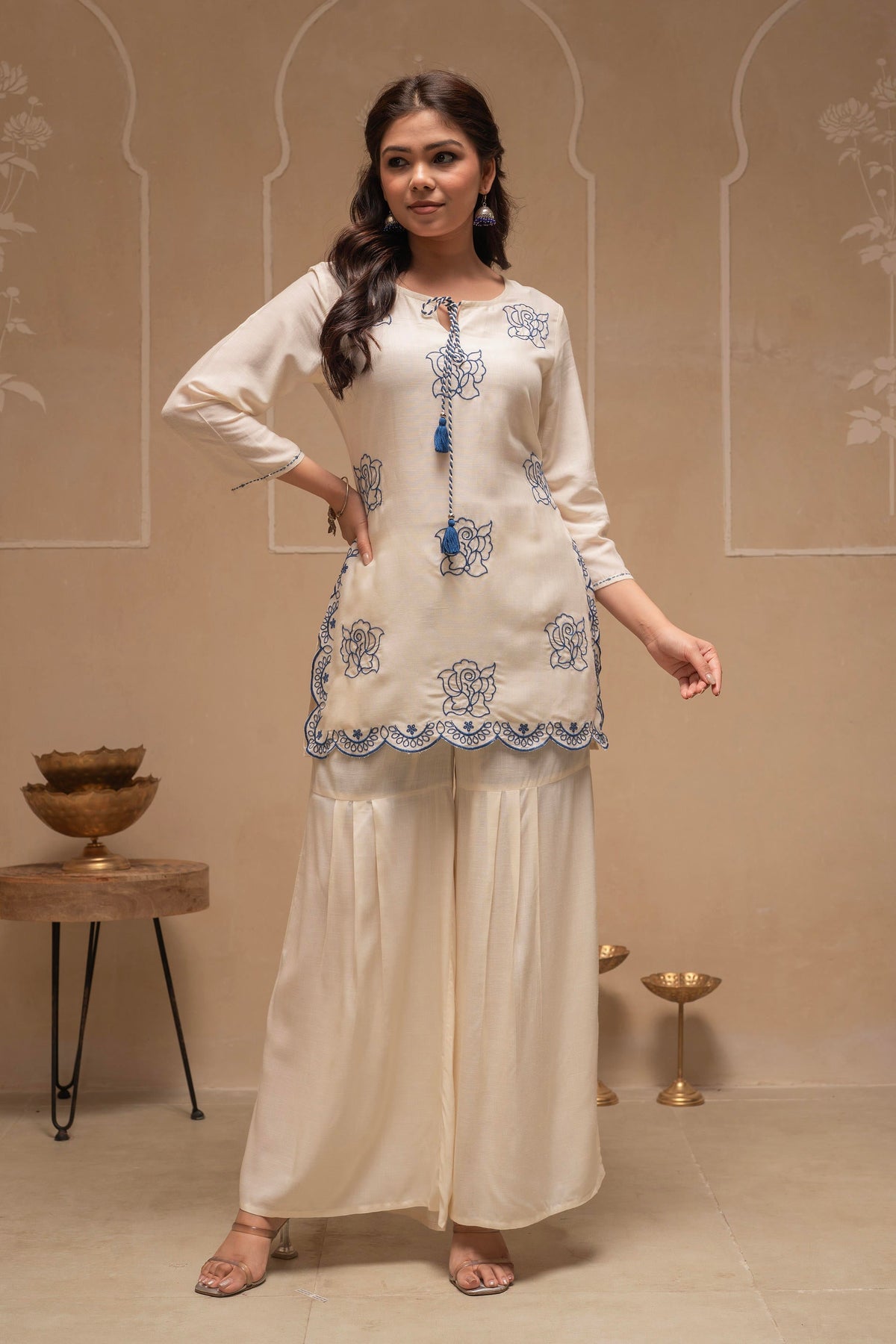 Offwhite Solid Viscose Tunic and Pants Co-ord Set with Thread Work and Sequence