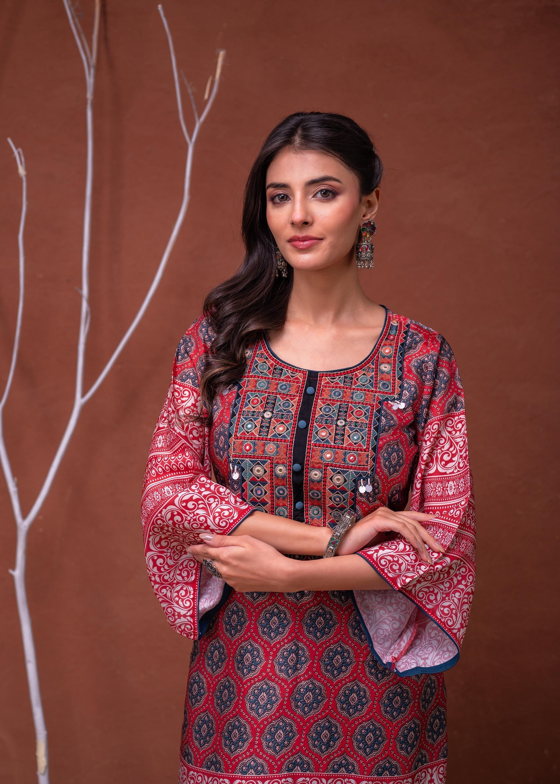 Polycotton Maroon Embroidered Kurta Pant Set with Mirror, Thread Work 