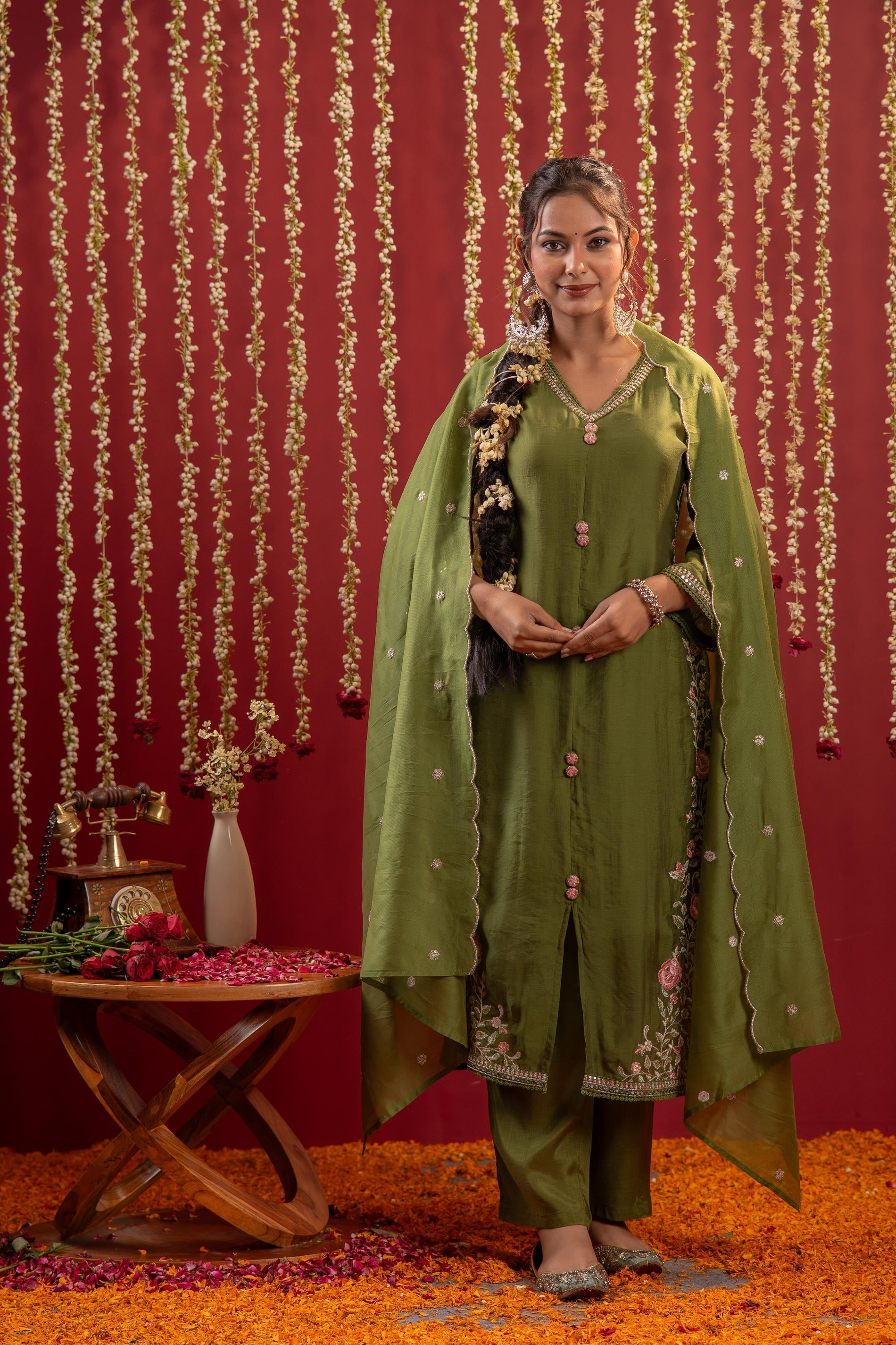 Mehndi Greenembroidered Kurta Set With Dupatta | DesiQlo