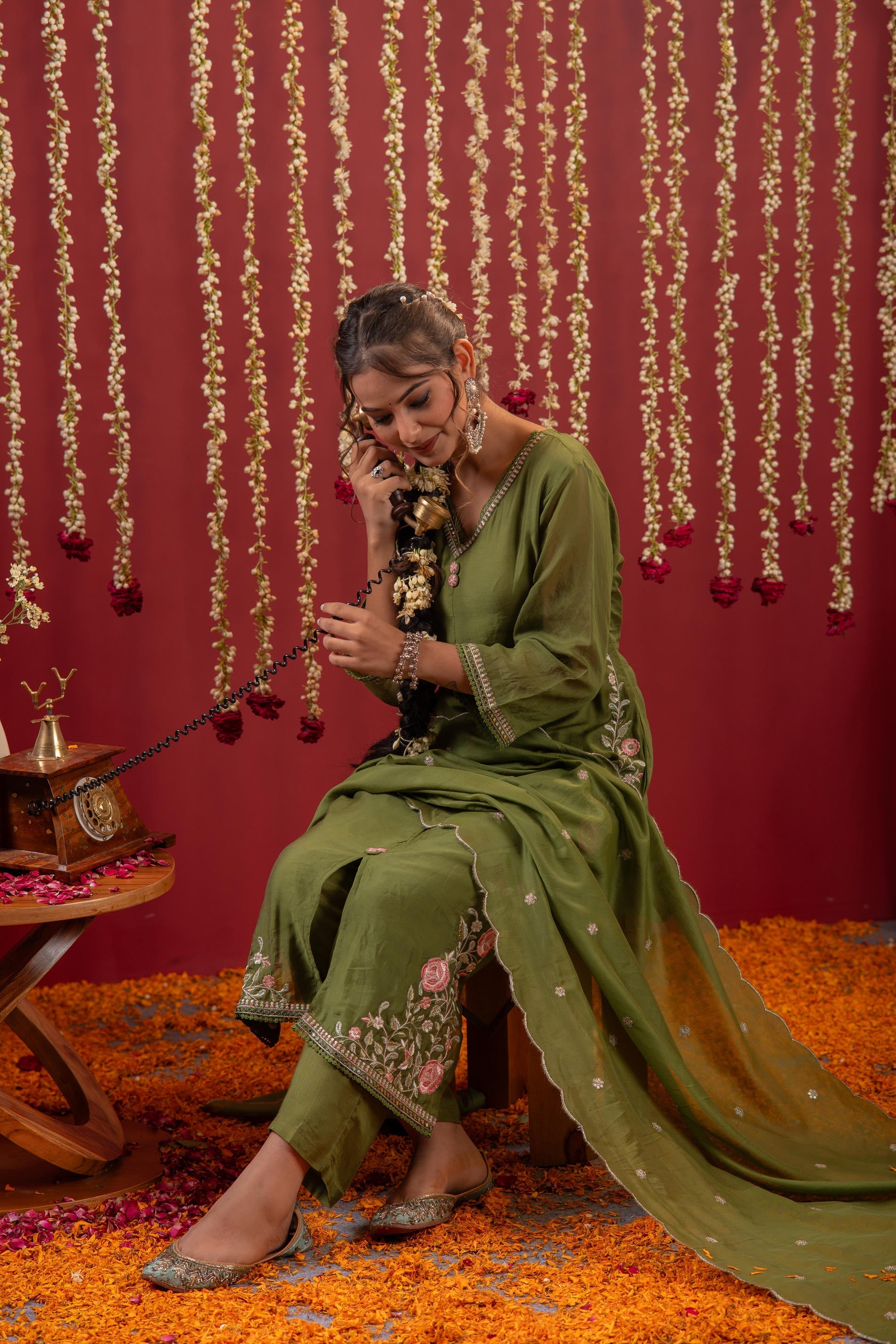 Mehndi Greenembroidered Kurta Set With Dupatta | DesiQlo