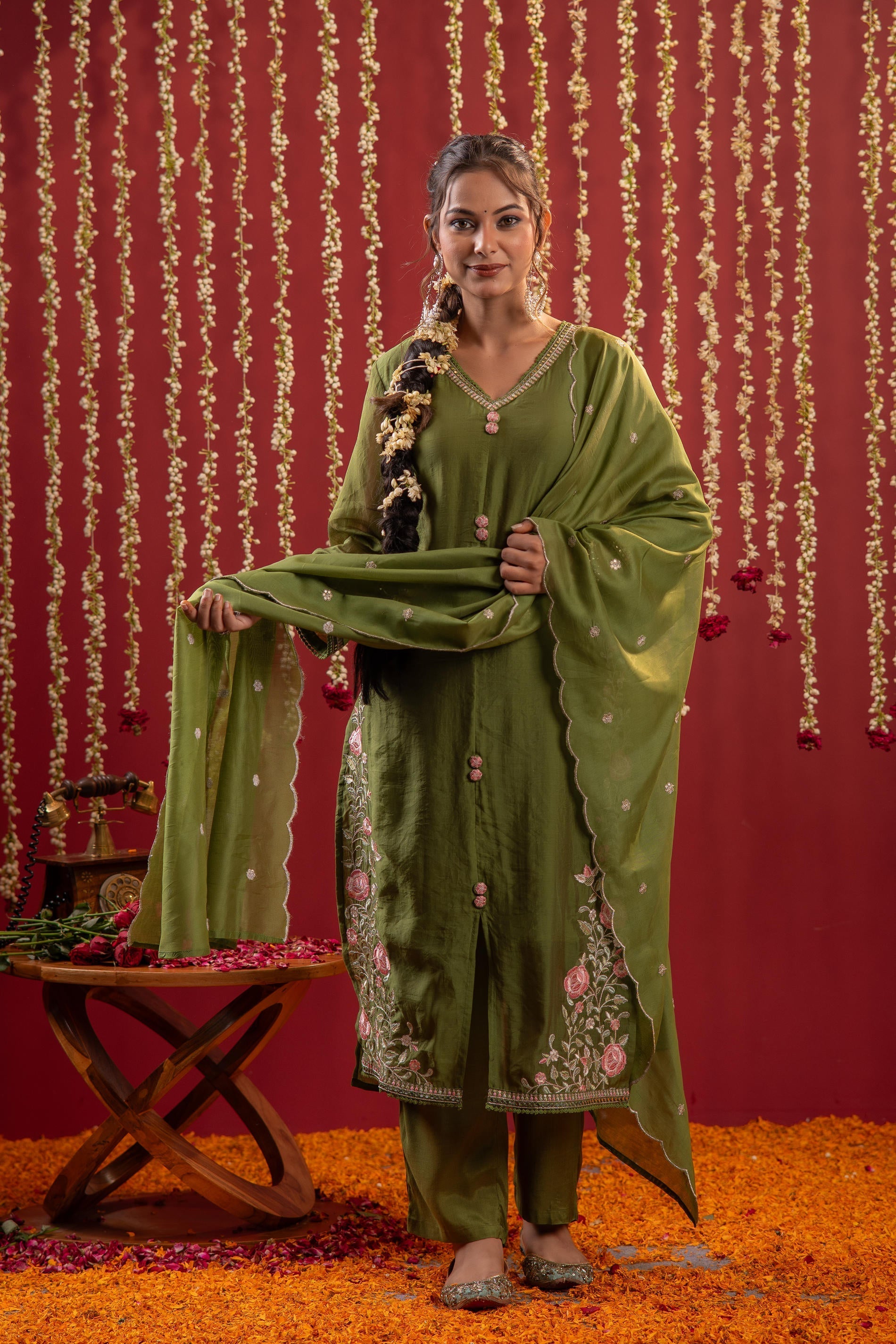 Mehndi Greenembroidered Kurta Set With Dupatta | DesiQlo