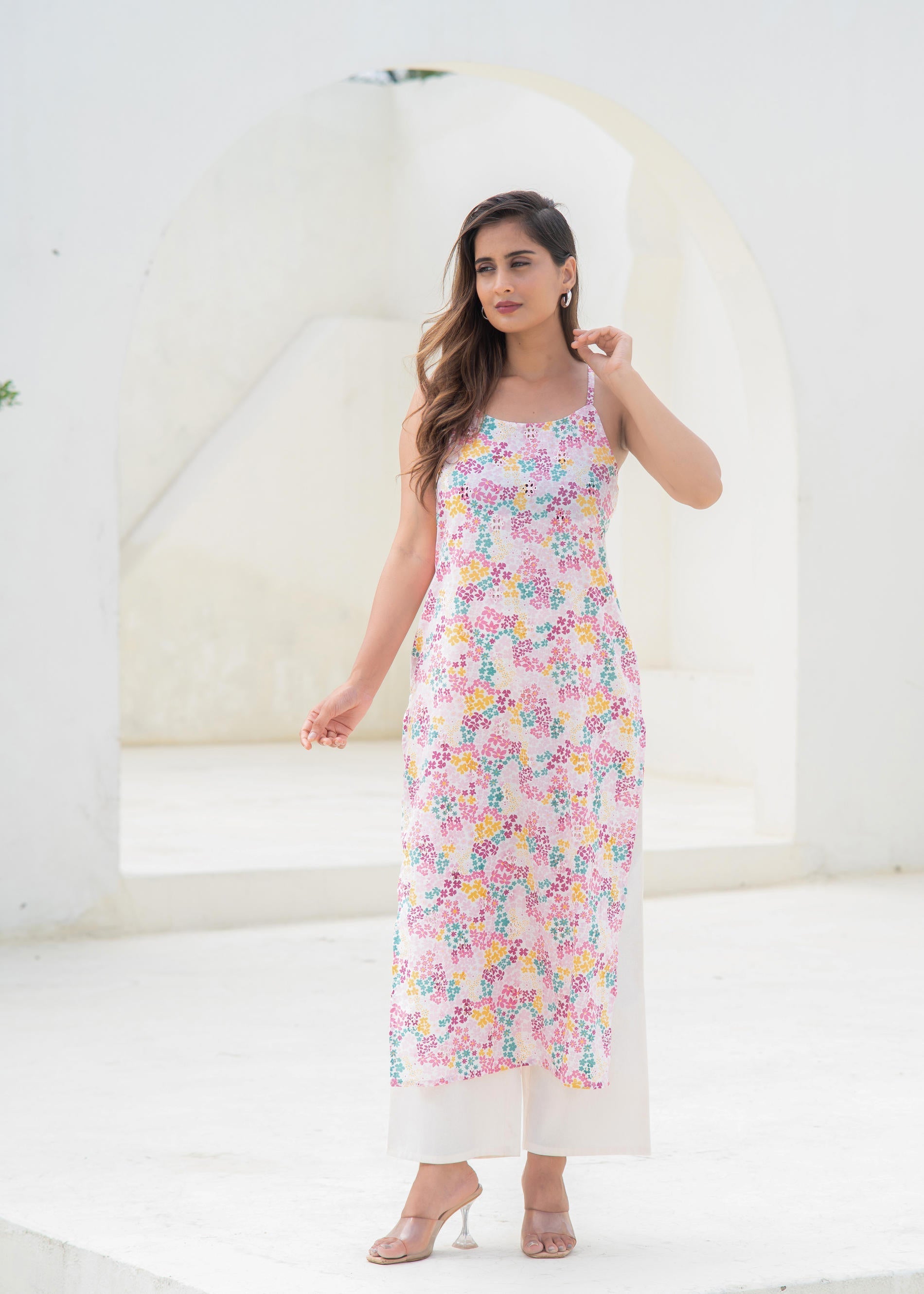 Pink Floral Printed Sleeveless Cotton Kurta | DesiQlo