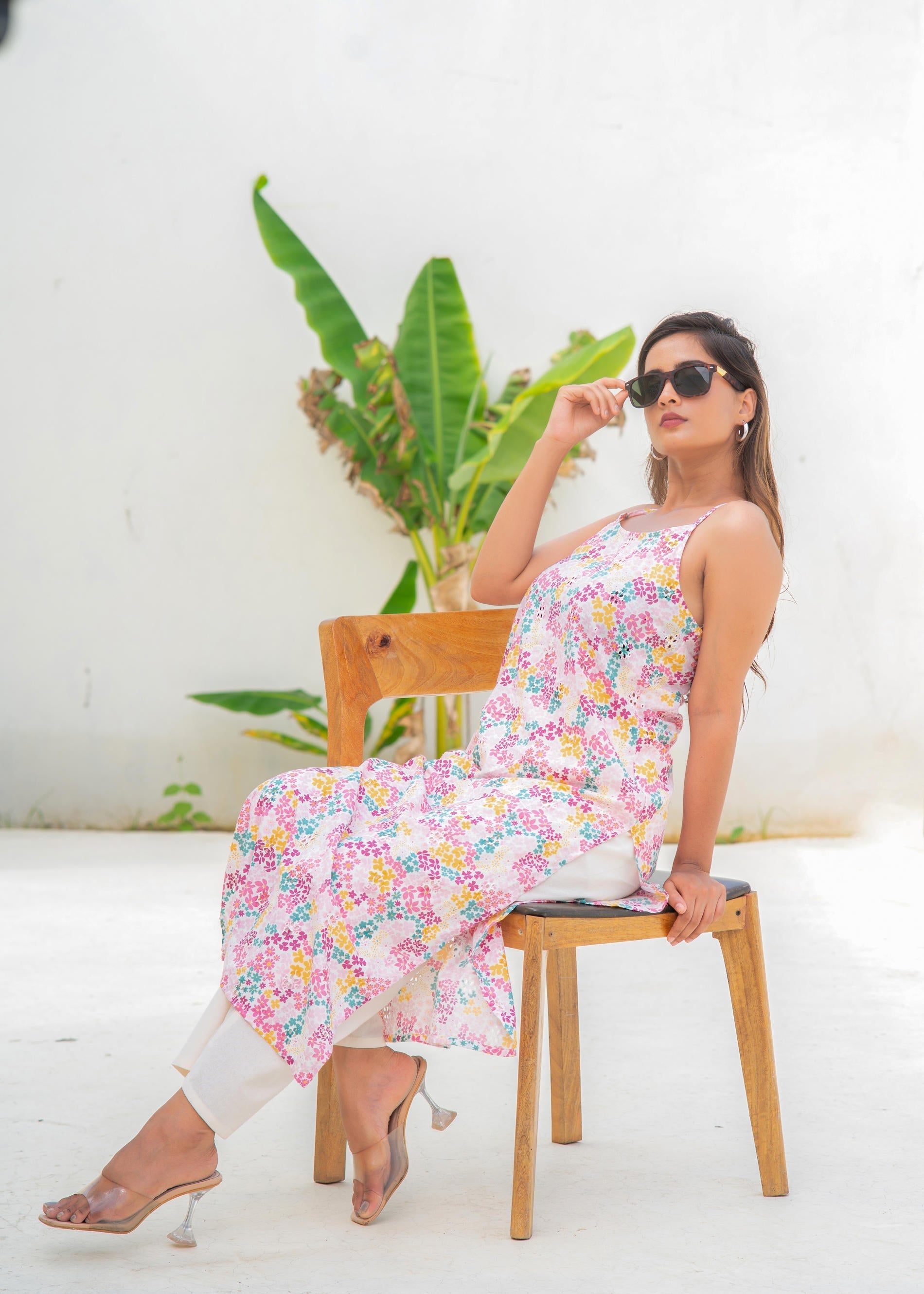 Pink Floral Printed Sleeveless Cotton Kurta | DesiQlo
