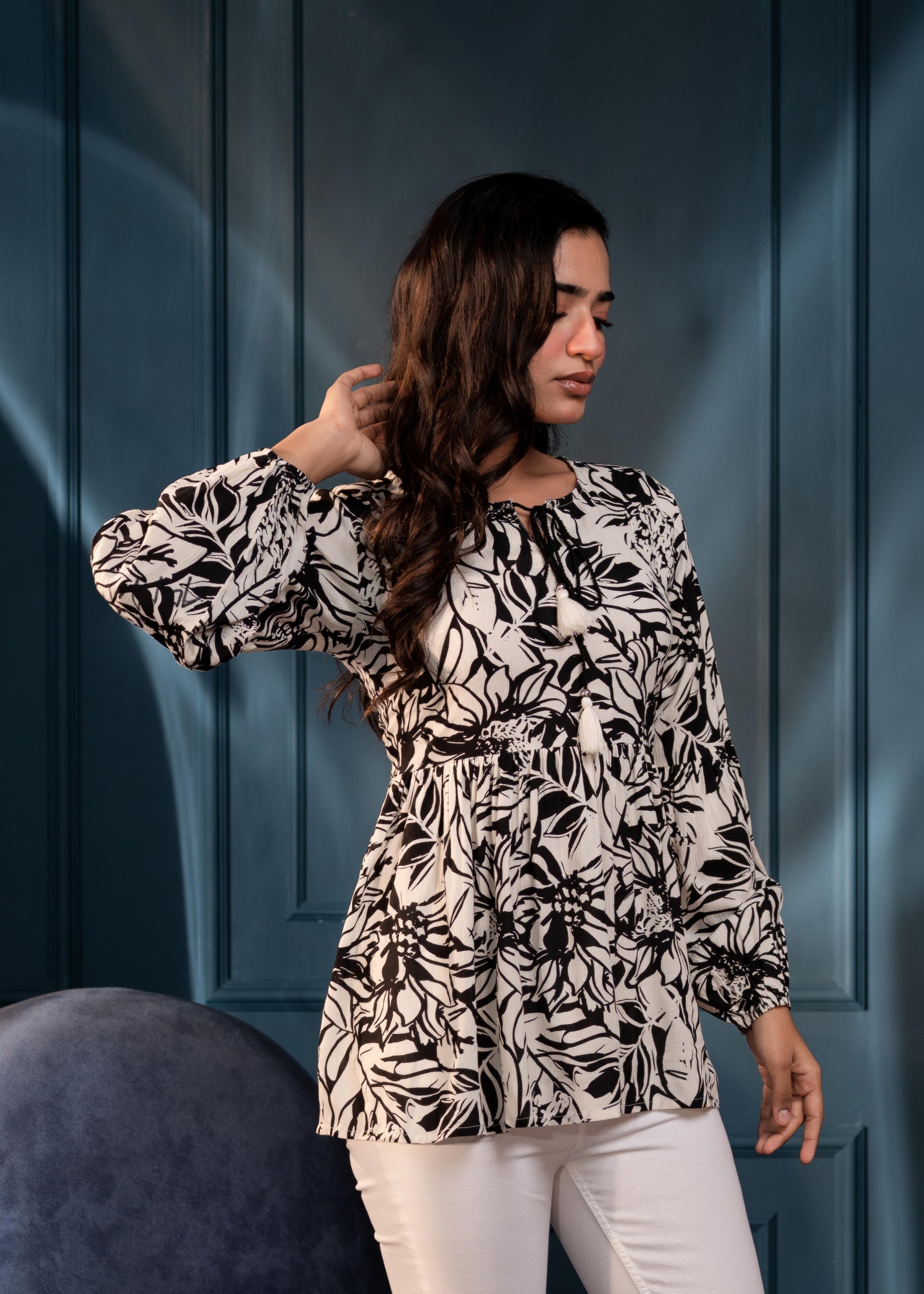 White Floral Printed Viscose GaThread Tunic with Dori Tie | DesiQlo