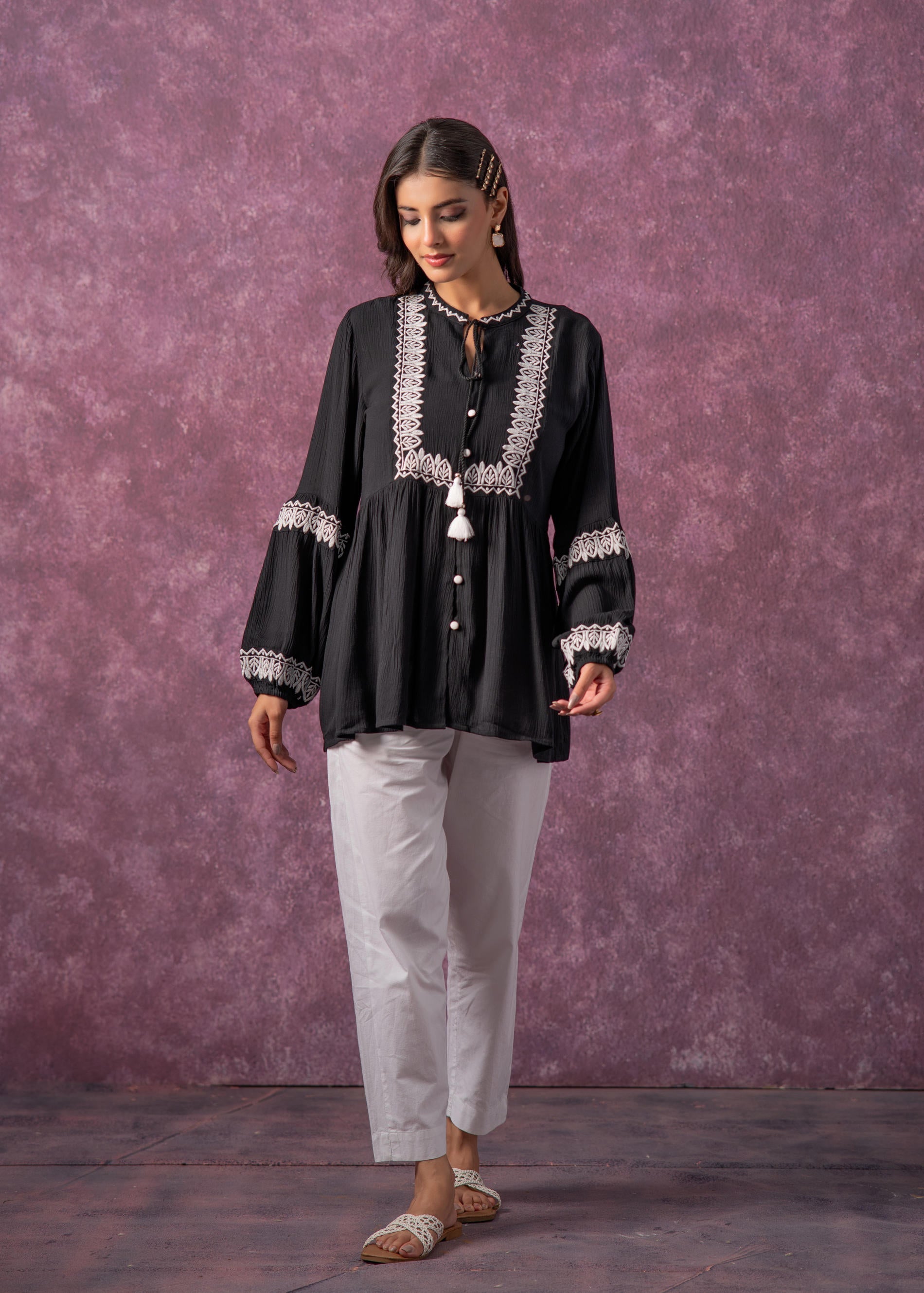 Women's Black & White Embroidered Viscose Tunic with Thread Work, Butt
