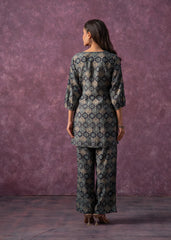 Women's Green & Black Cotton Kurta & Pants Co-ord Set with Ethnic Motifs and Zari Work
