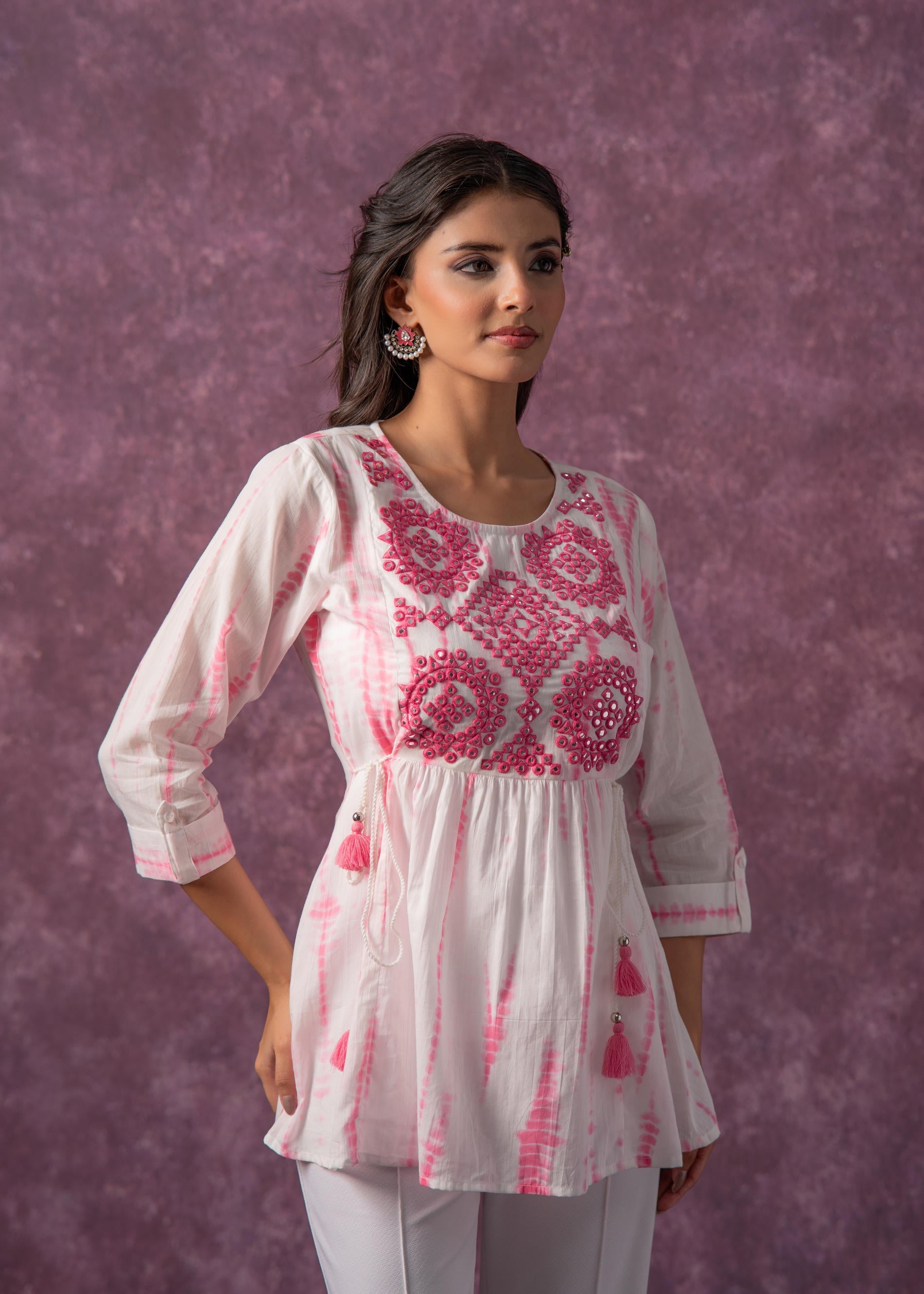 Women's pink Cotton Tunic with Thread & Mirror Work | DesiQlo