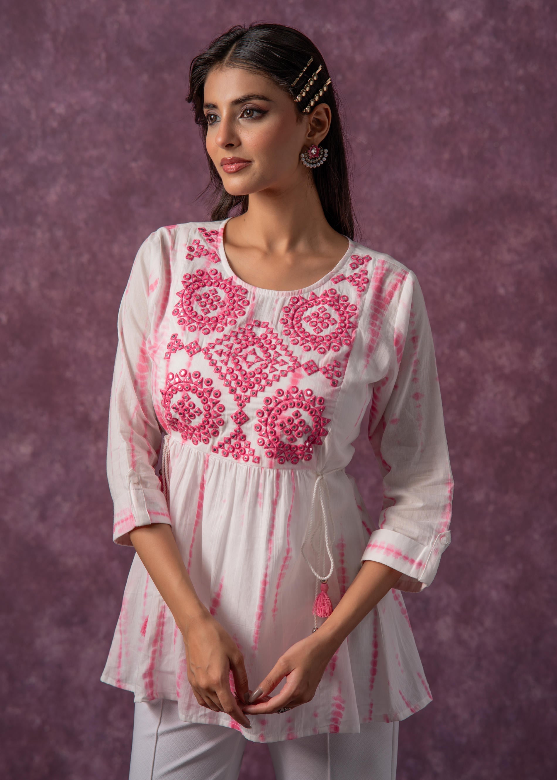 Women's pink Cotton Tunic with Thread & Mirror Work | DesiQlo