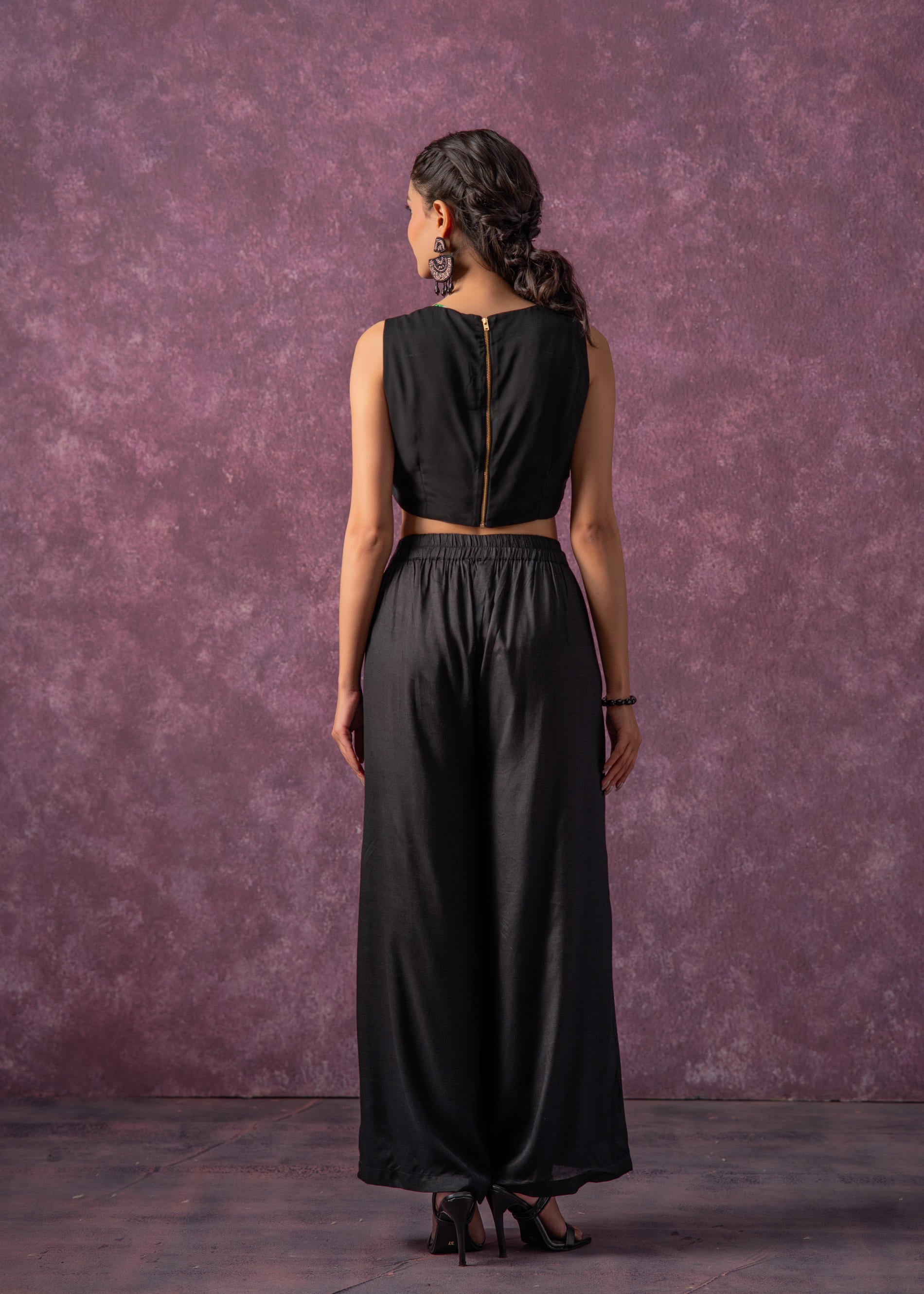 Midnight Muse Embellished Crop Top-P1800BLACK_ON