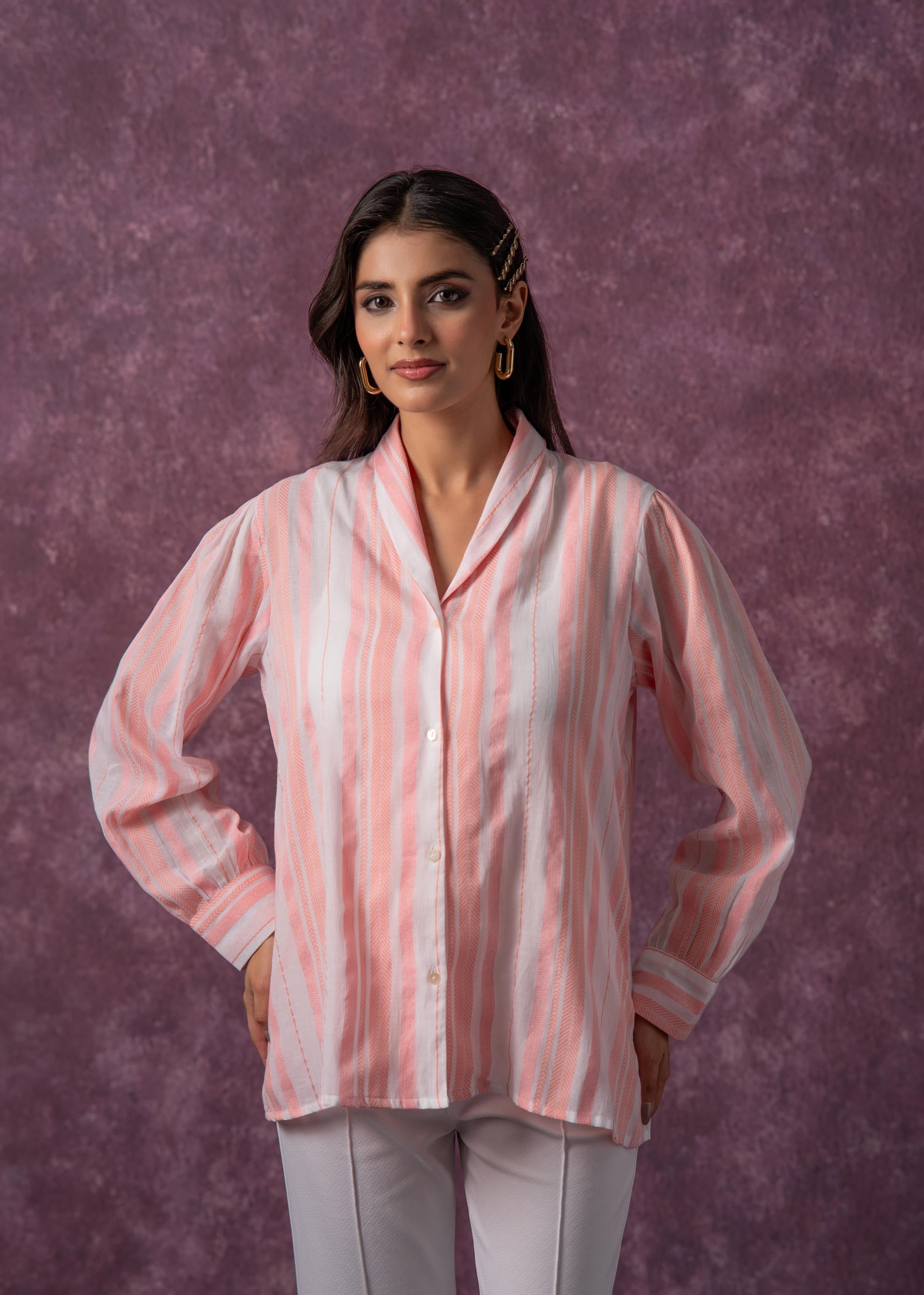 Peach & White Vertical Striped Relaxed-Fit Button-Down Shirt