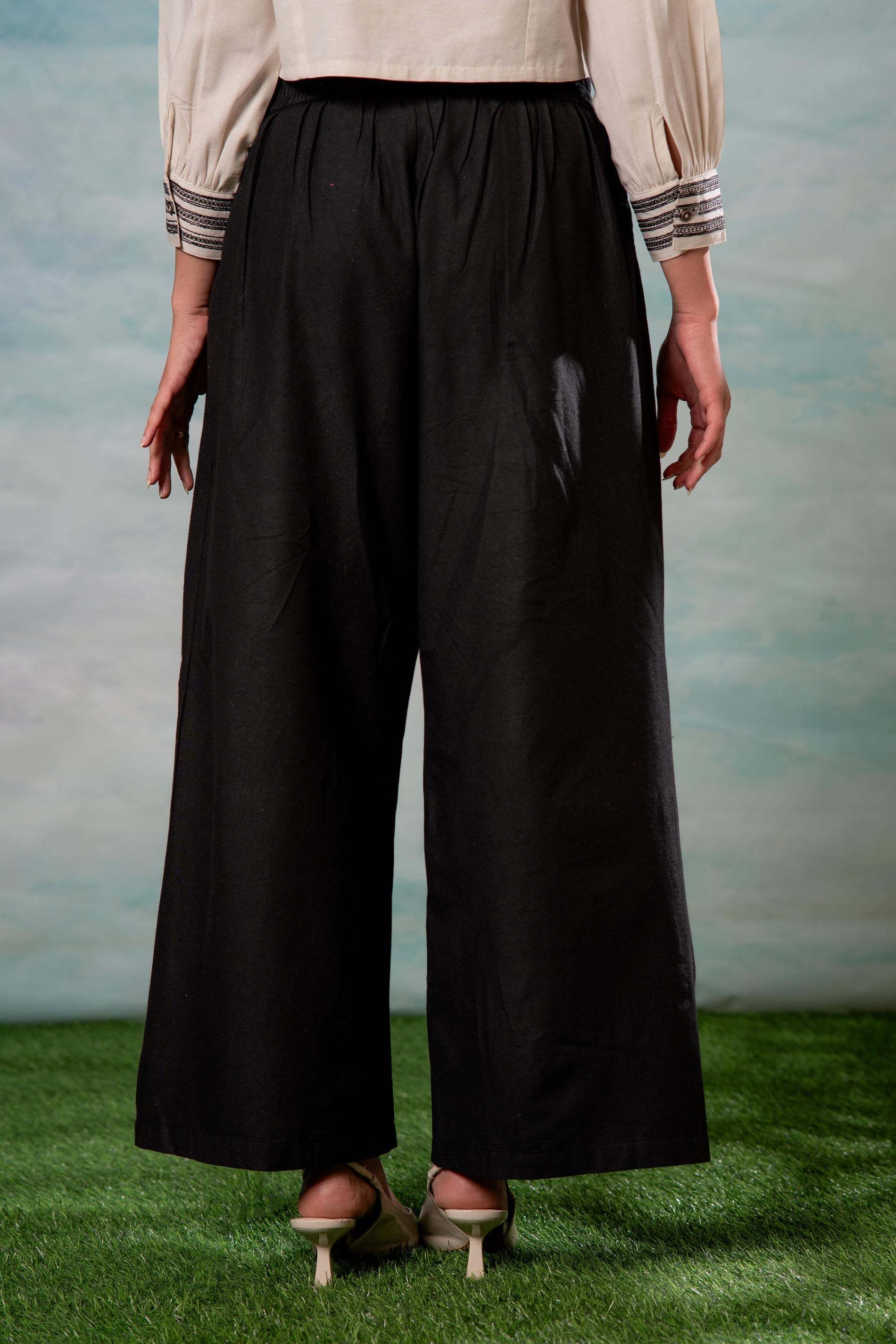 Women’s Black Wide-Leg Drawstring Palazzo Pants